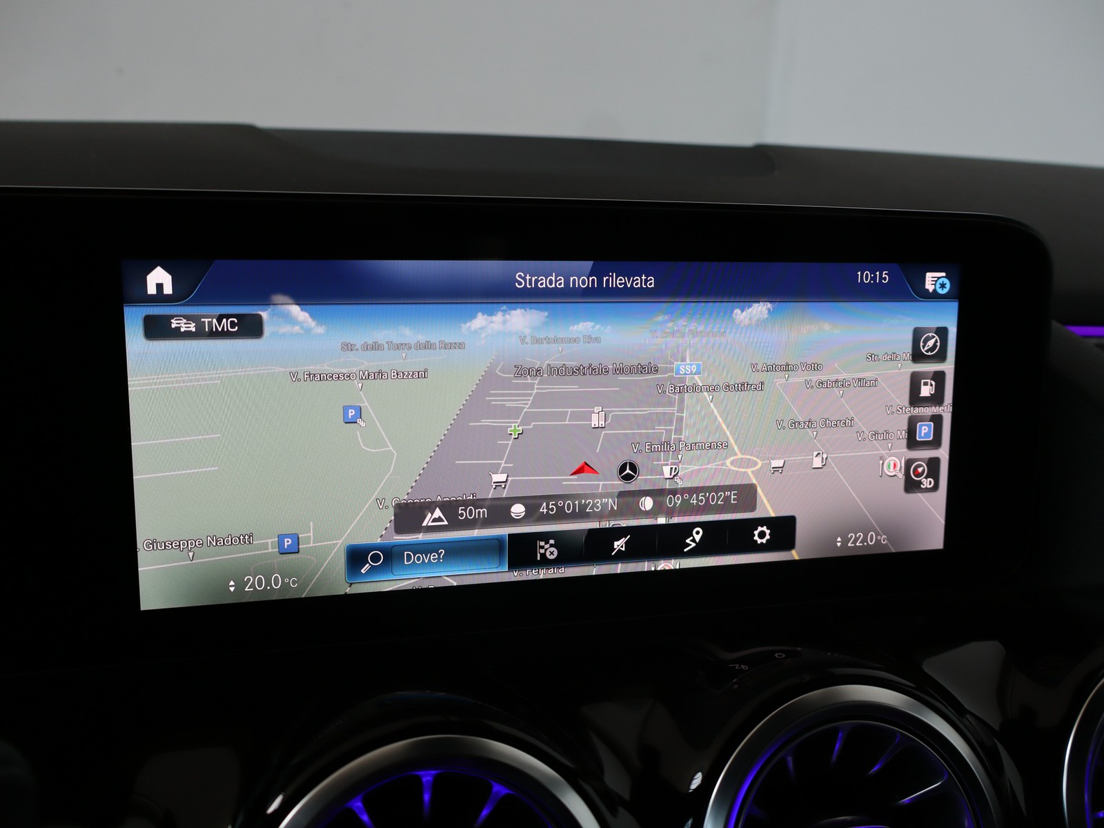 10 - Mercedes GLA 200 d premium 8g-dct