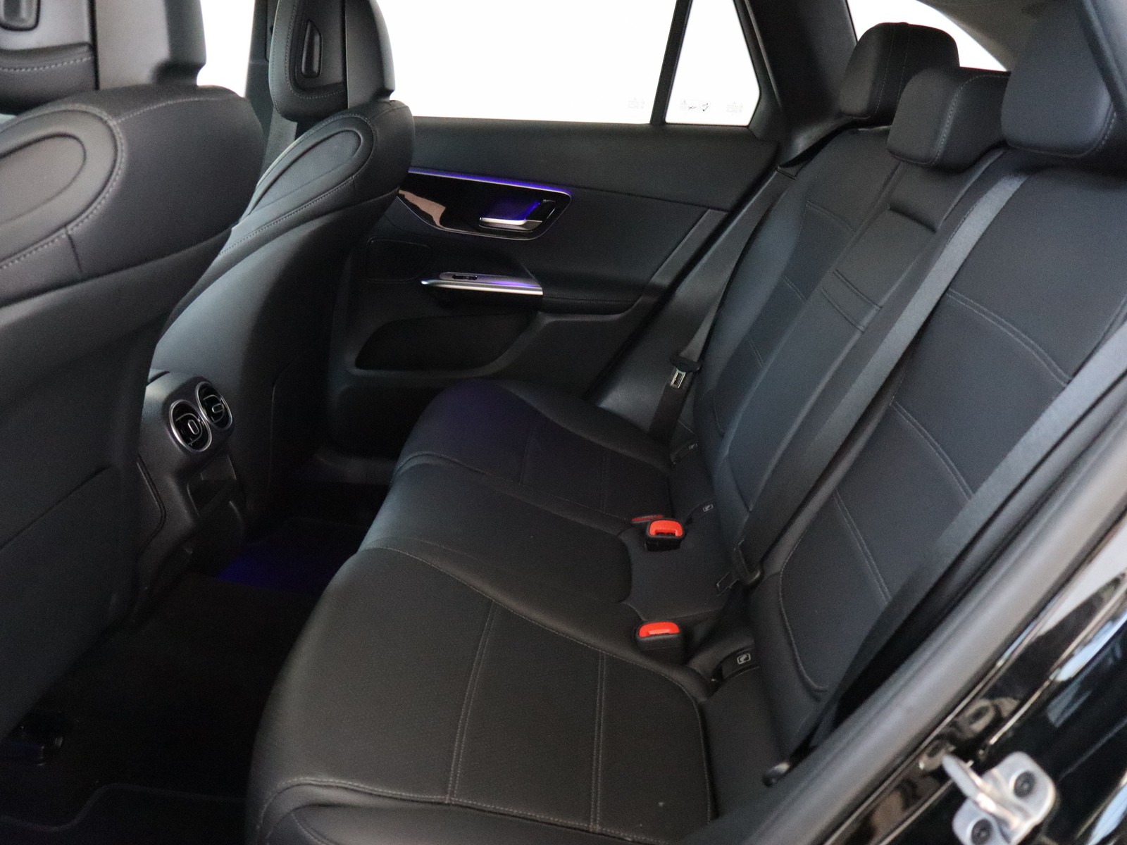 8 - Mercedes GLC suv 200 d advanced 4matic 9g-tronic