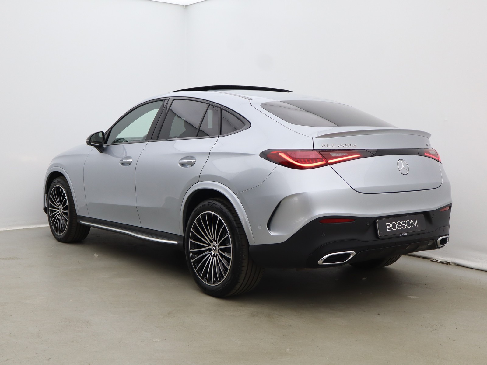 5 - Mercedes GLC coupe 220 d amg line premium plus 4matic 9g-tronic