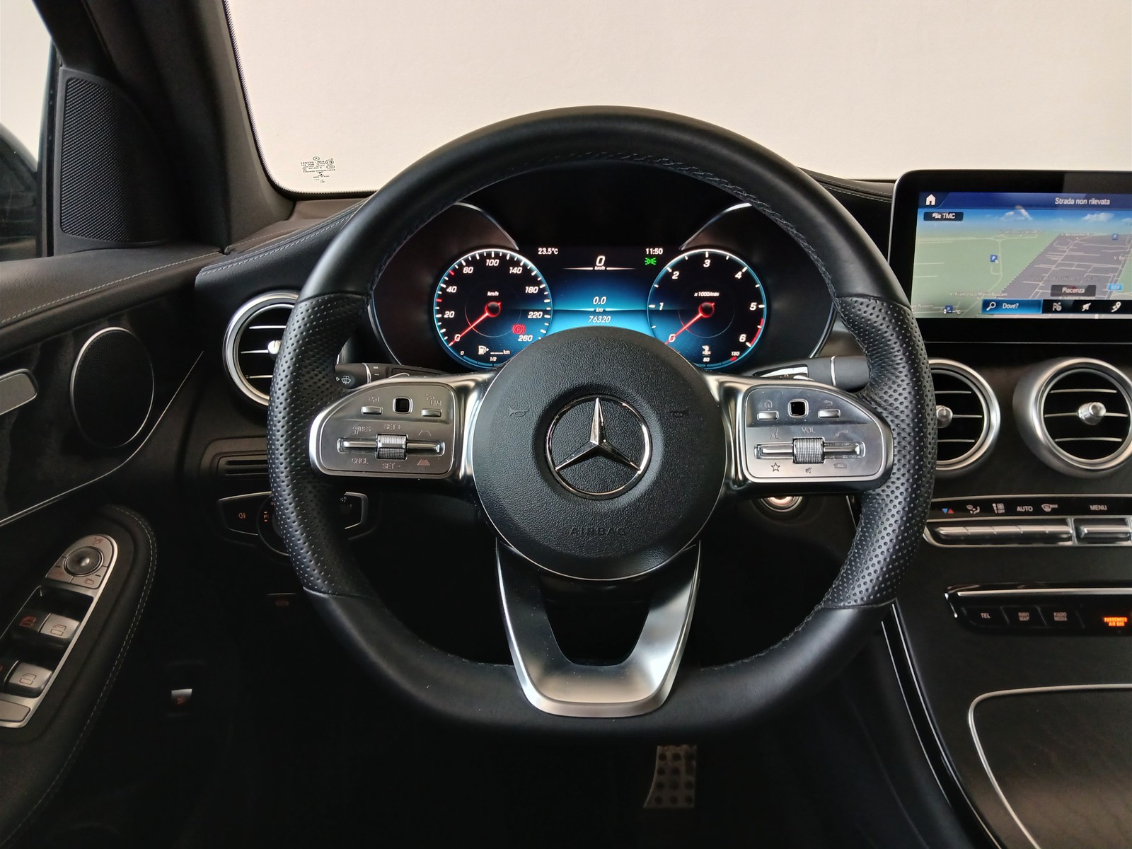 17 - Mercedes GLC coupe 220 d night edition 4matic 9g-tronic plus