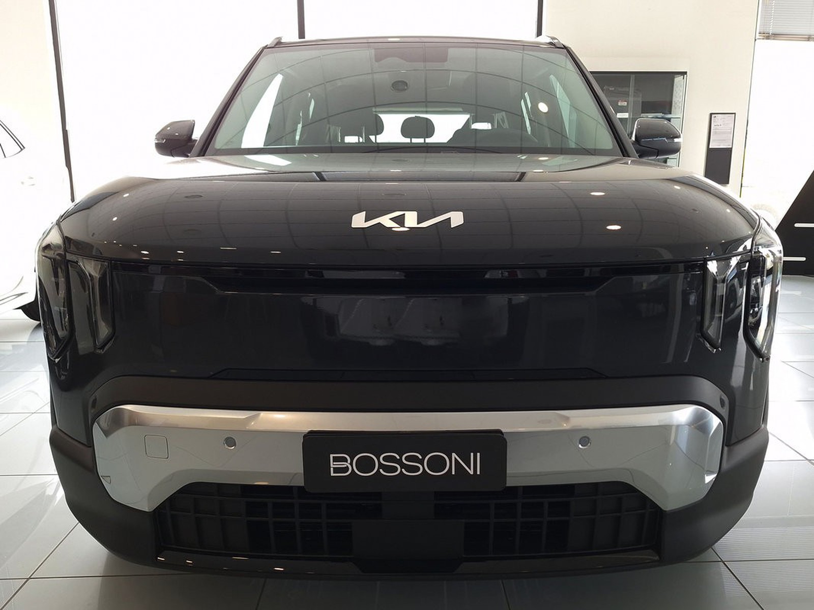 2 - Kia EV2 42,2 kwh earth