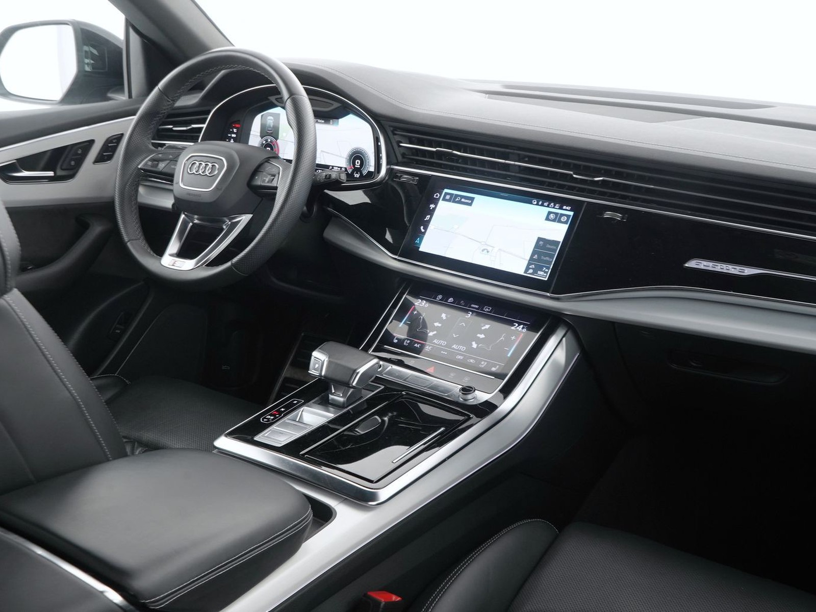 4 - Audi Q8 50 3.0 v6 tdi mhev sport quattro tiptronic