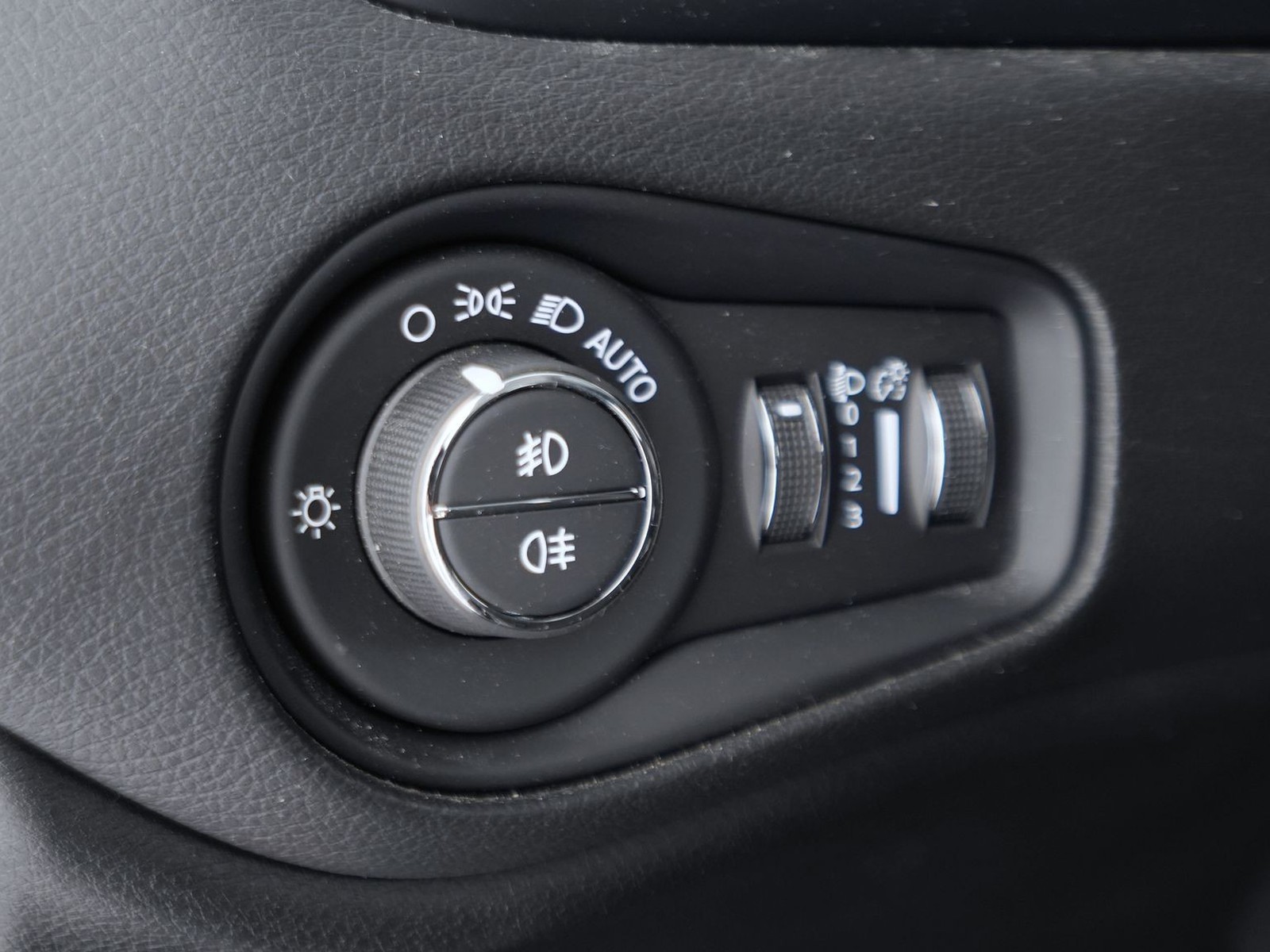 16 - Jeep Renegade 1.0 t3 limited 2wd
