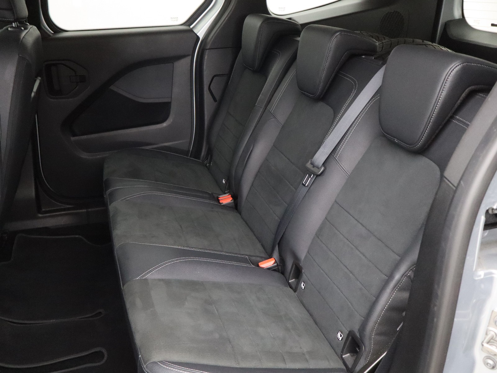 8 - Mercedes Vans Classe T long 180 d sport 7g-dct