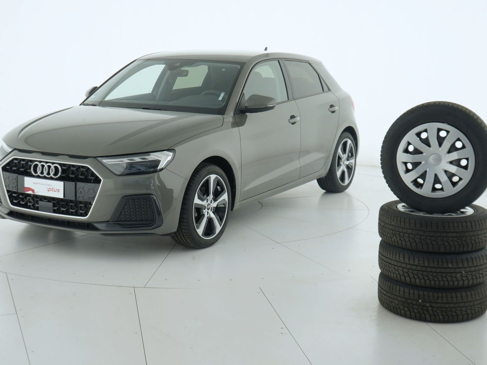 32 - Audi A1 sportback 30 1.0 tfsi 116cv business s tronic