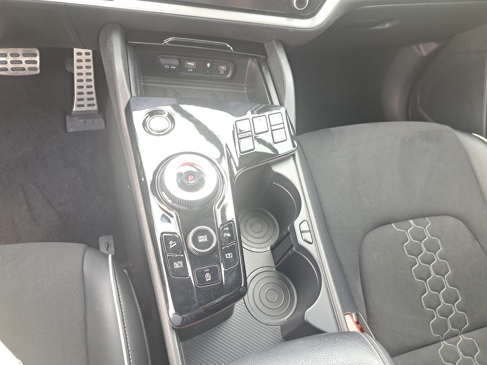 9 - Kia Sportage 1.6 crdi mhev gt-line sunroof pack dct