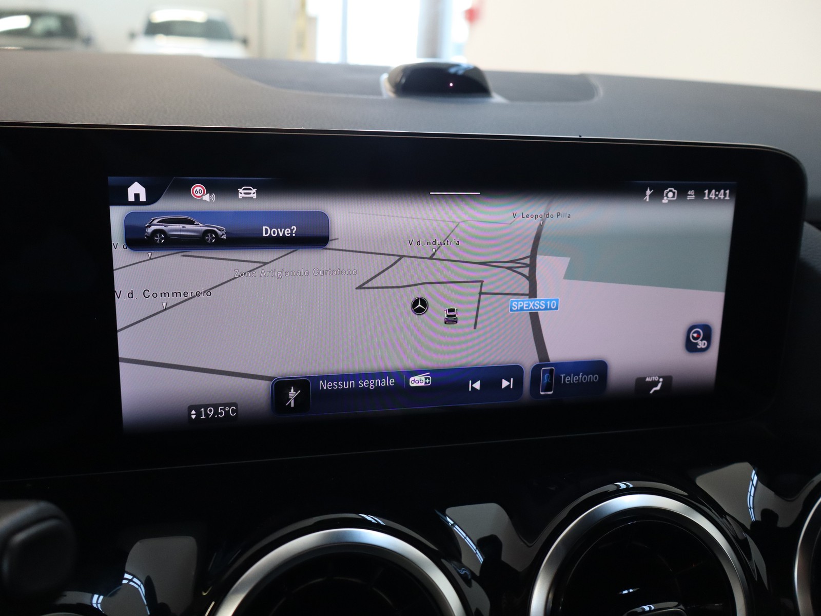 10 - Mercedes GLA 200 d progressive extra 8g-dct