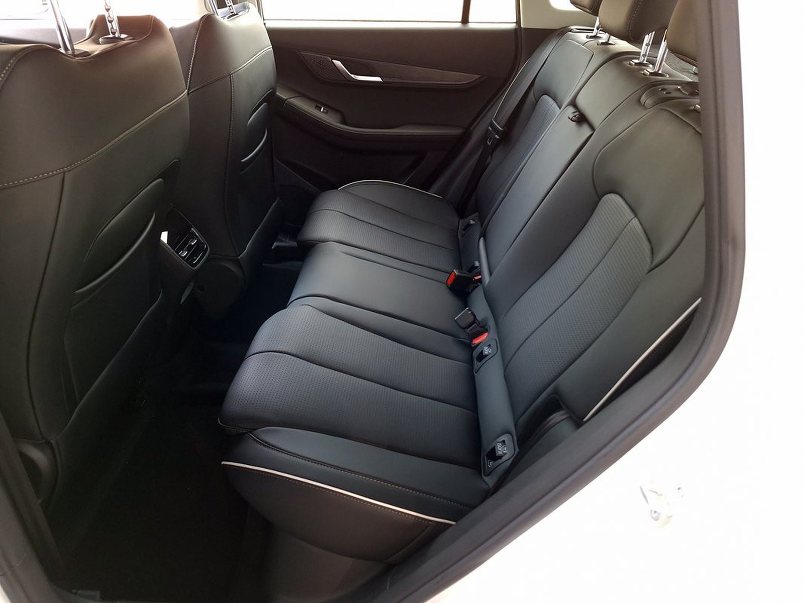12 - Jaecoo 5 JAECOO SHS-H HEV 1.5TGDI - Trazione anteriore DHT1 Exclusive