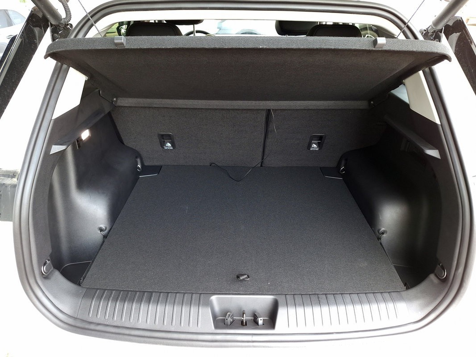 6 - Jaecoo 5 JAECOO SHS-H HEV 1.5TGDI - Trazione anteriore DHT1 Exclusive