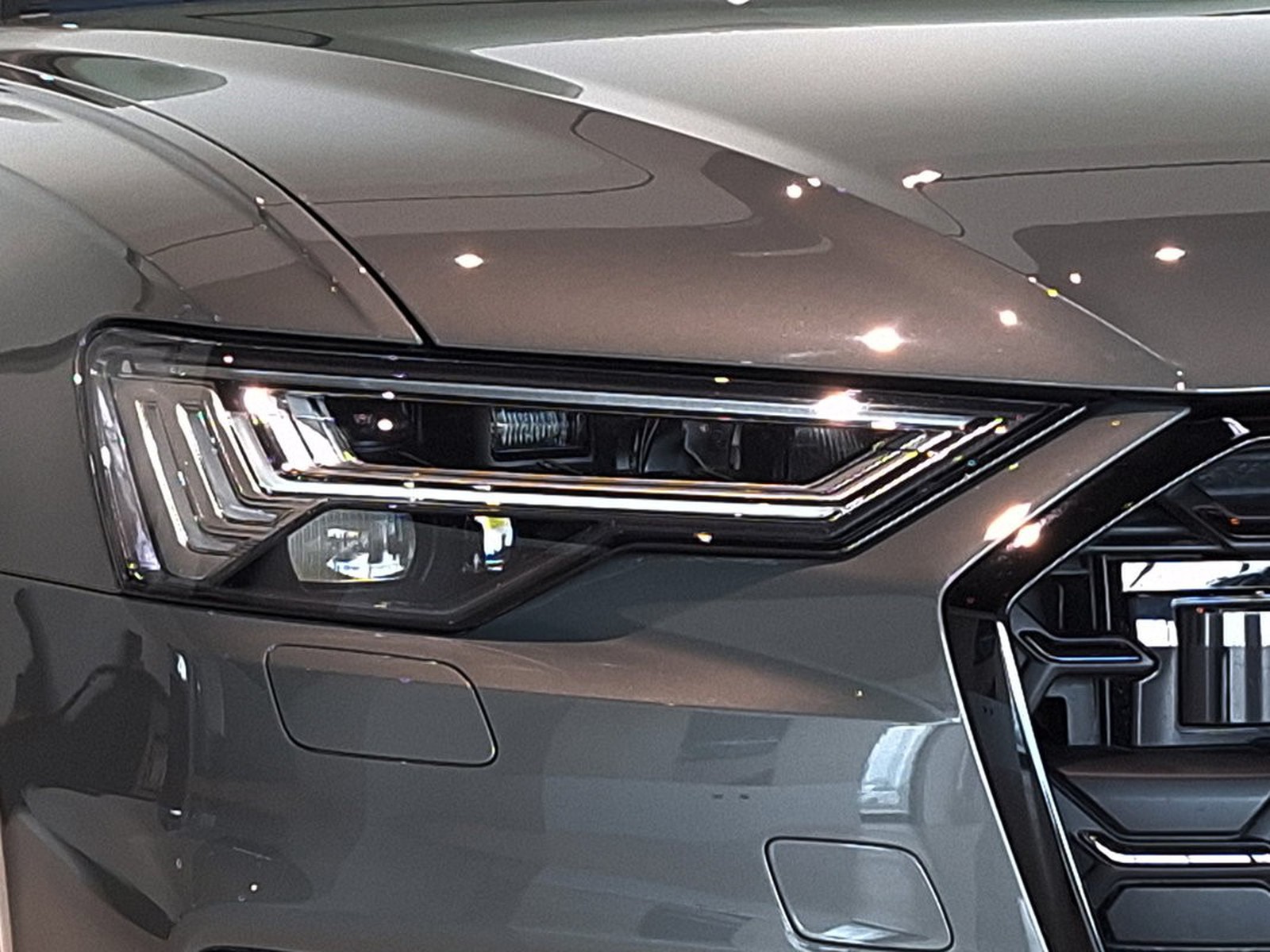 14 - Audi A6 avant 40 2.0 tdi mhev 12v s line edition quattro ultra s tronic