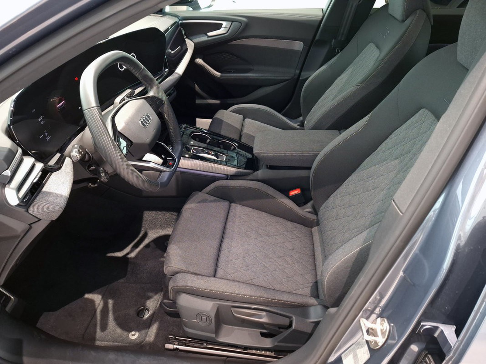 11 - Audi A5 berlina 2.0 tdi mhev+ 204cv s line edition quattro