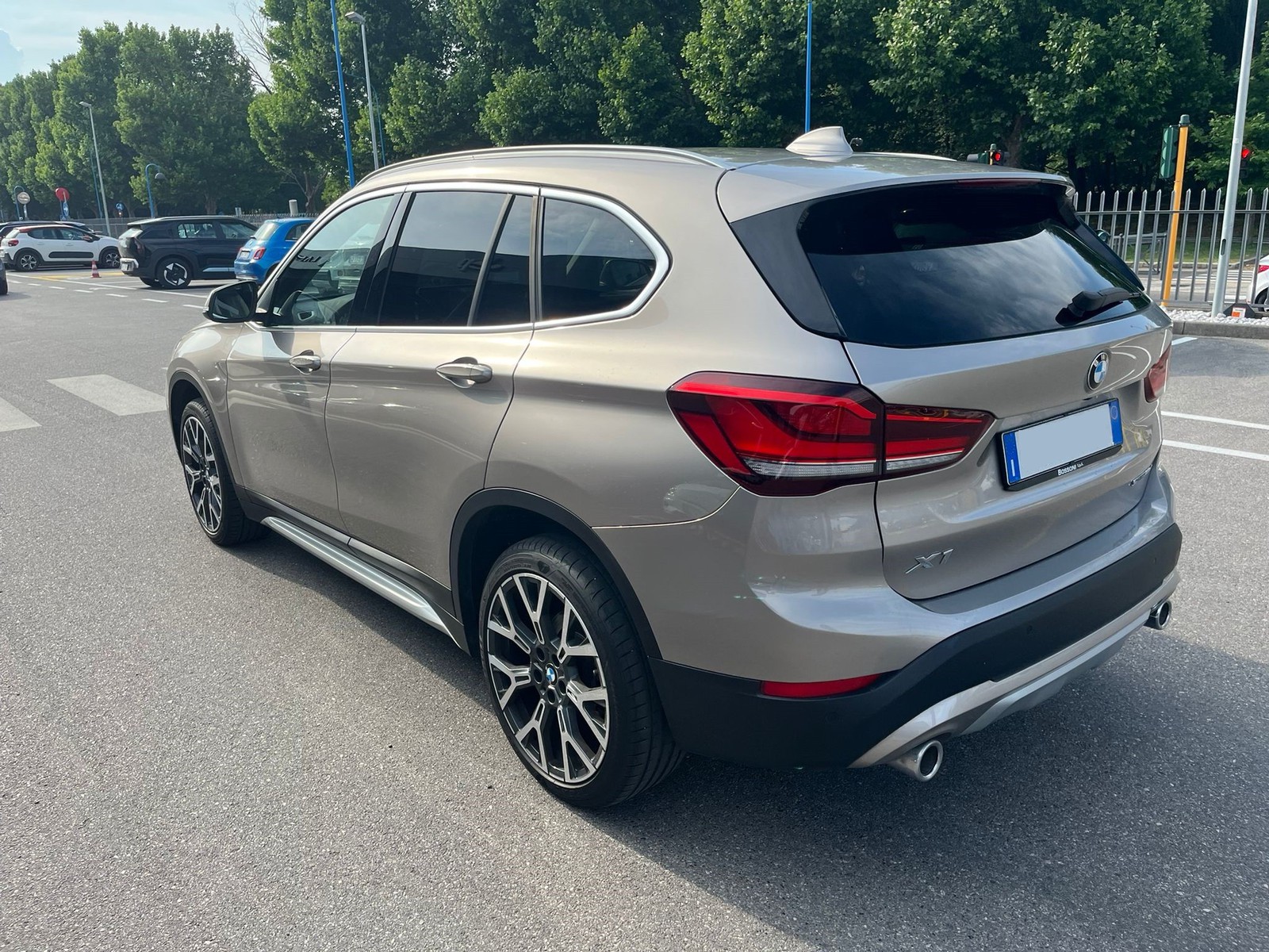 4 - BMW X1 18d sdrive steptronic