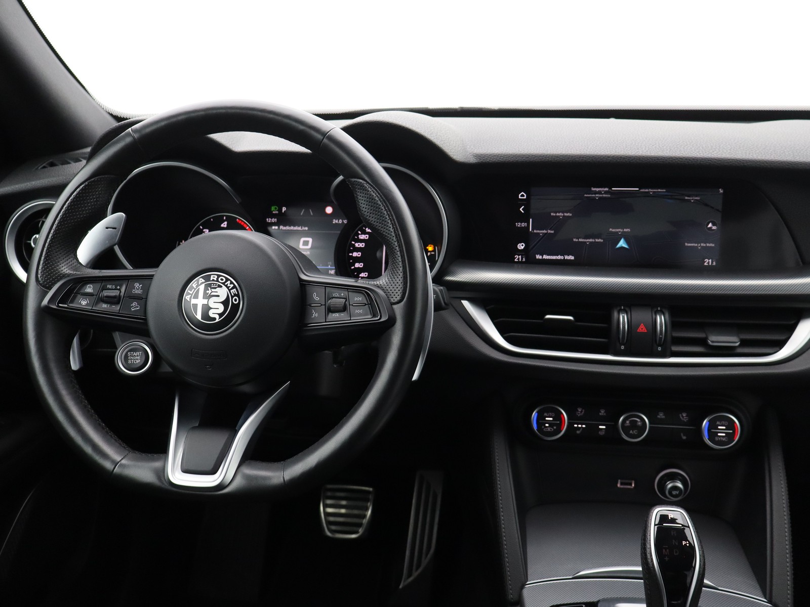 12 - Alfa Romeo Stelvio 2.2 turbo 210cv veloce q4 at8