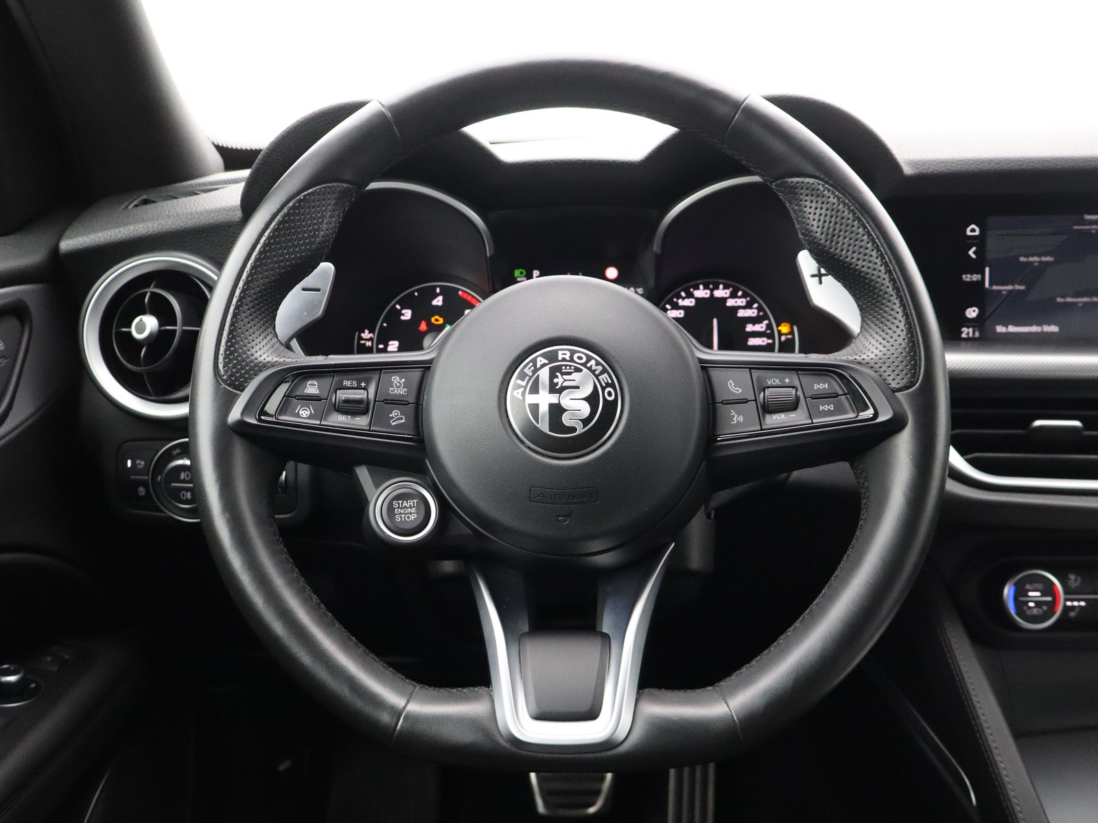 18 - Alfa Romeo Stelvio 2.2 turbo 210cv veloce q4 at8