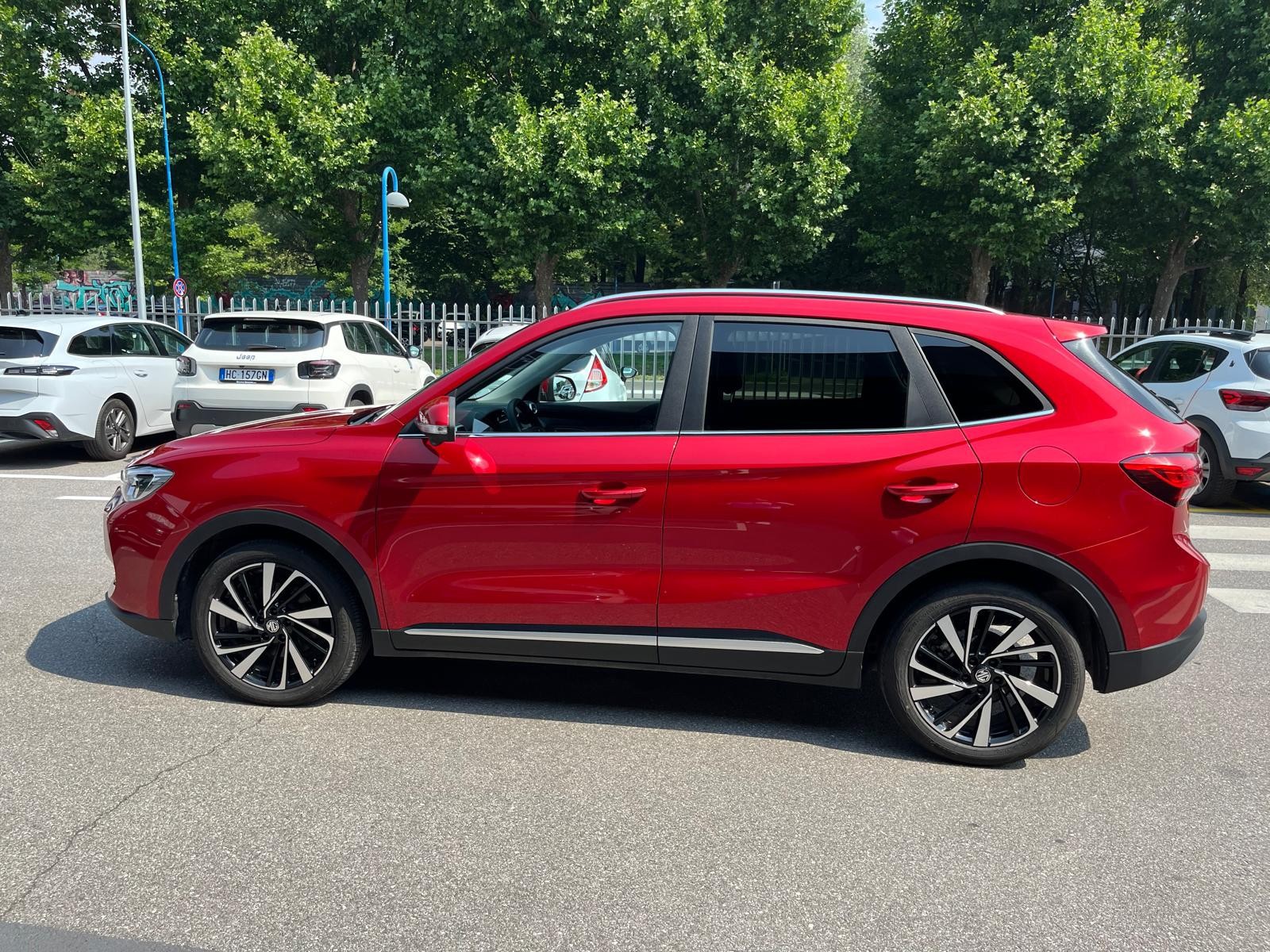15 - Mg ZS 1.5 hybrid+ luxury auto
