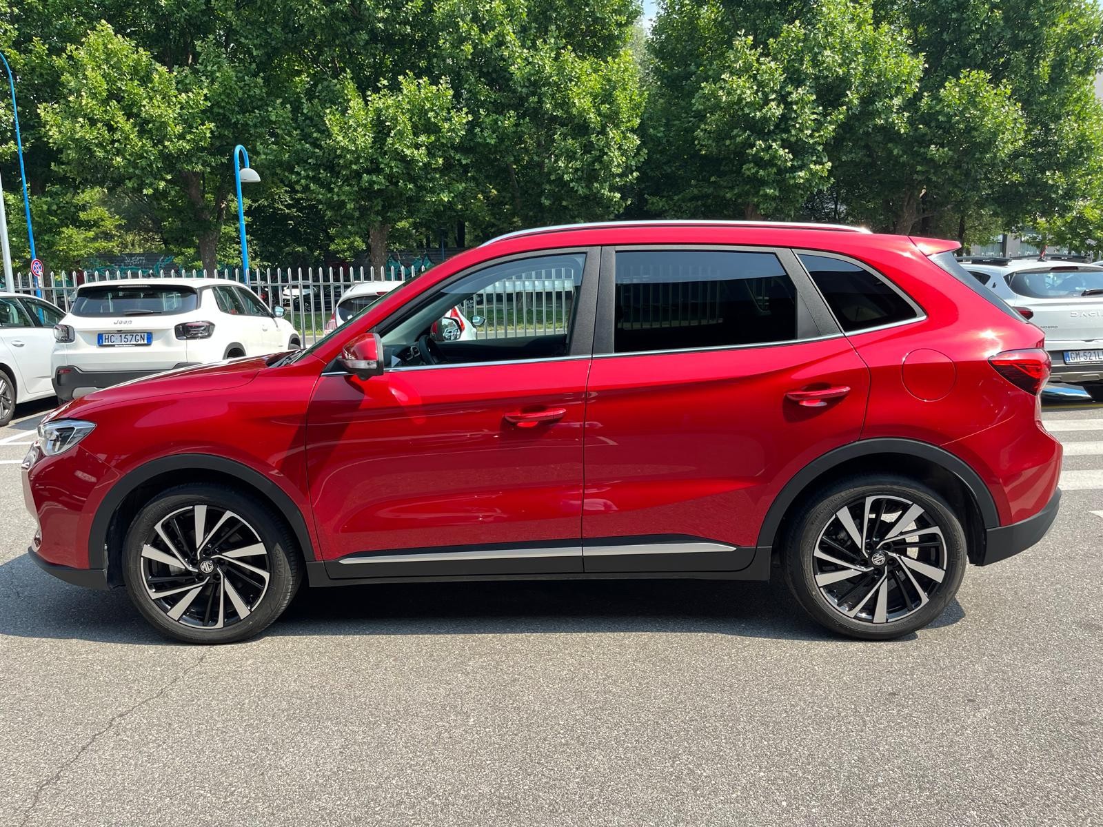 4 - Mg ZS 1.5 hybrid+ luxury auto