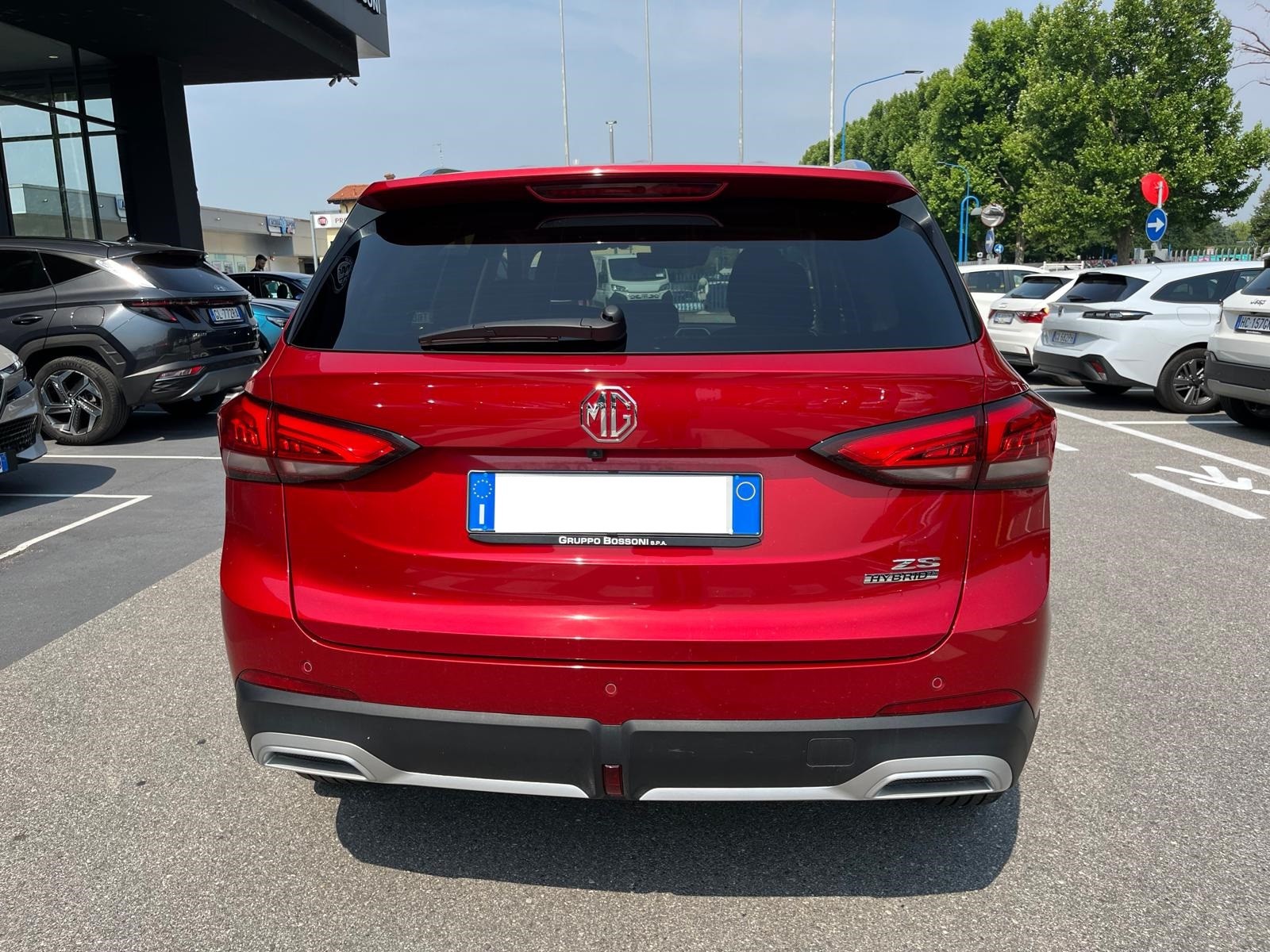 6 - Mg ZS 1.5 hybrid+ luxury auto