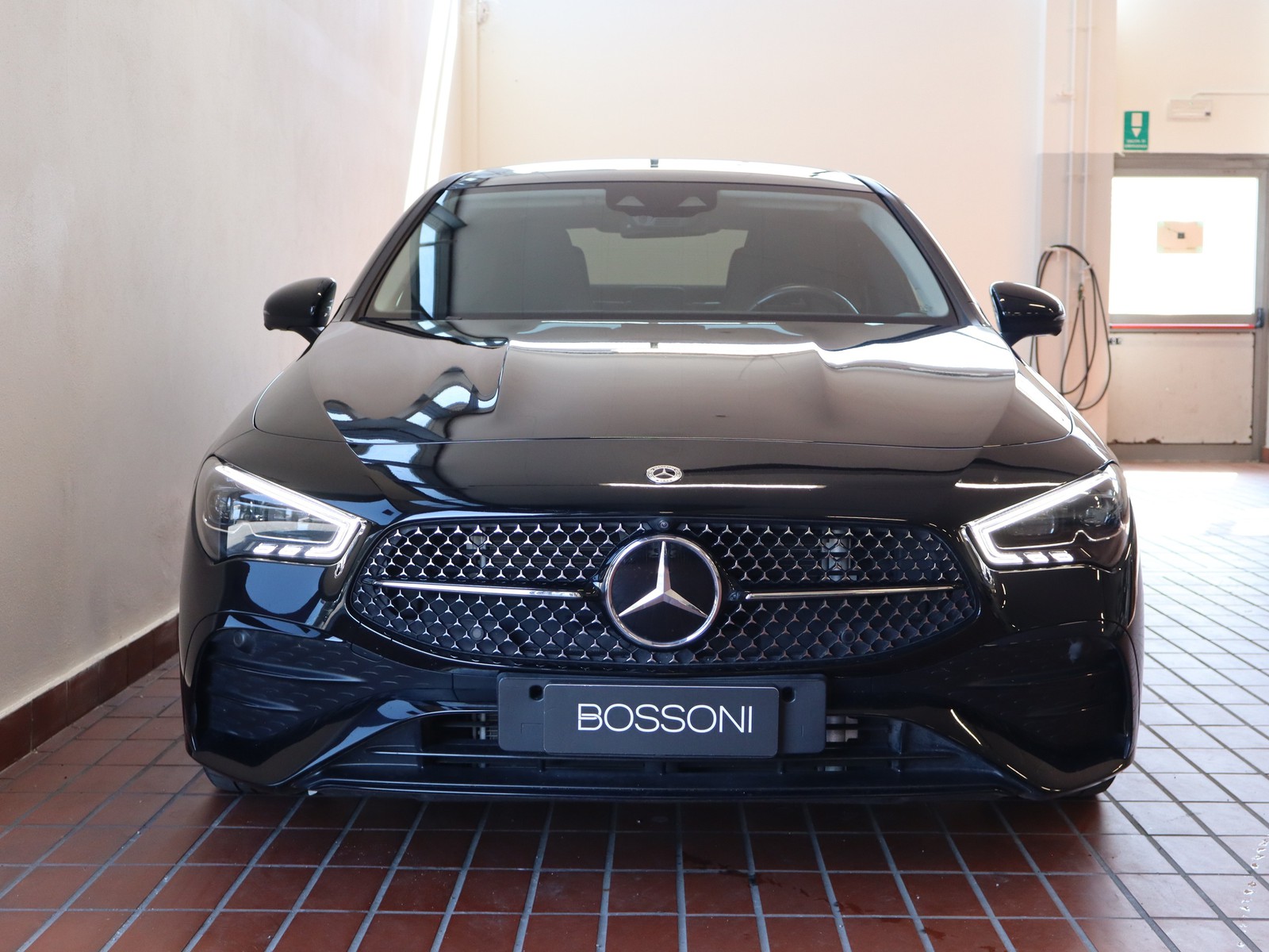 2 - Mercedes CLA coupe 200 d amg line premium plus 8g-dct