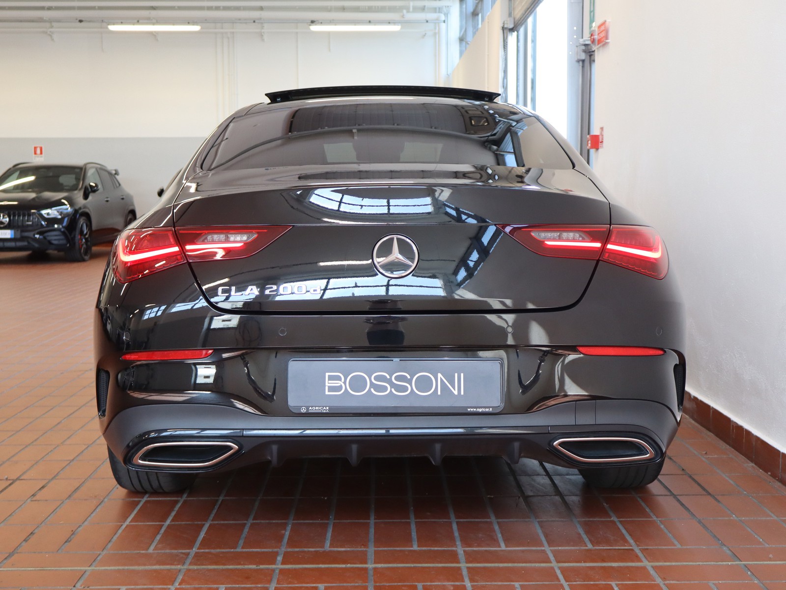6 - Mercedes CLA coupe 200 d amg line premium plus 8g-dct