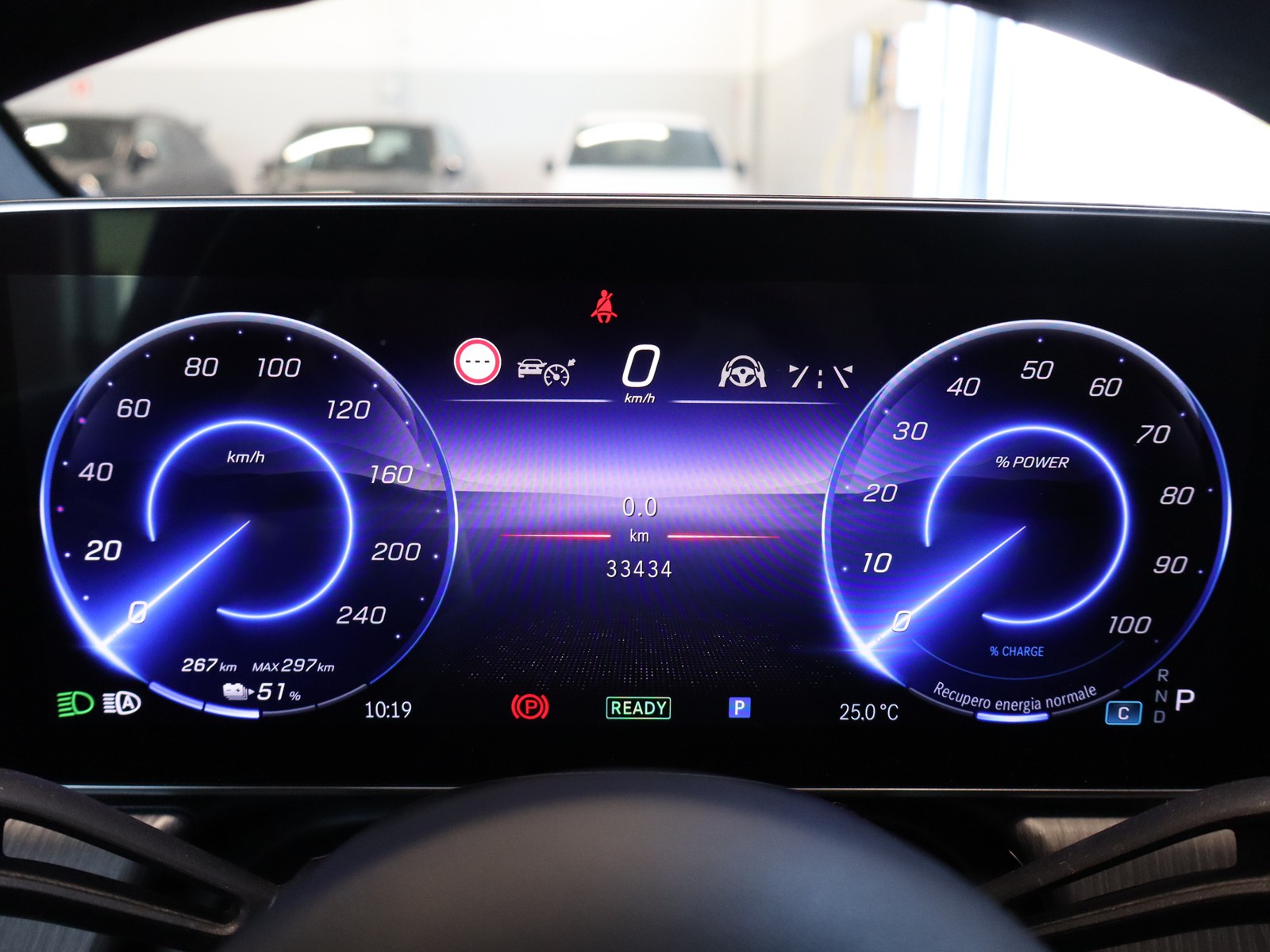 9 - Mercedes EQE 350 premium plus 4matic