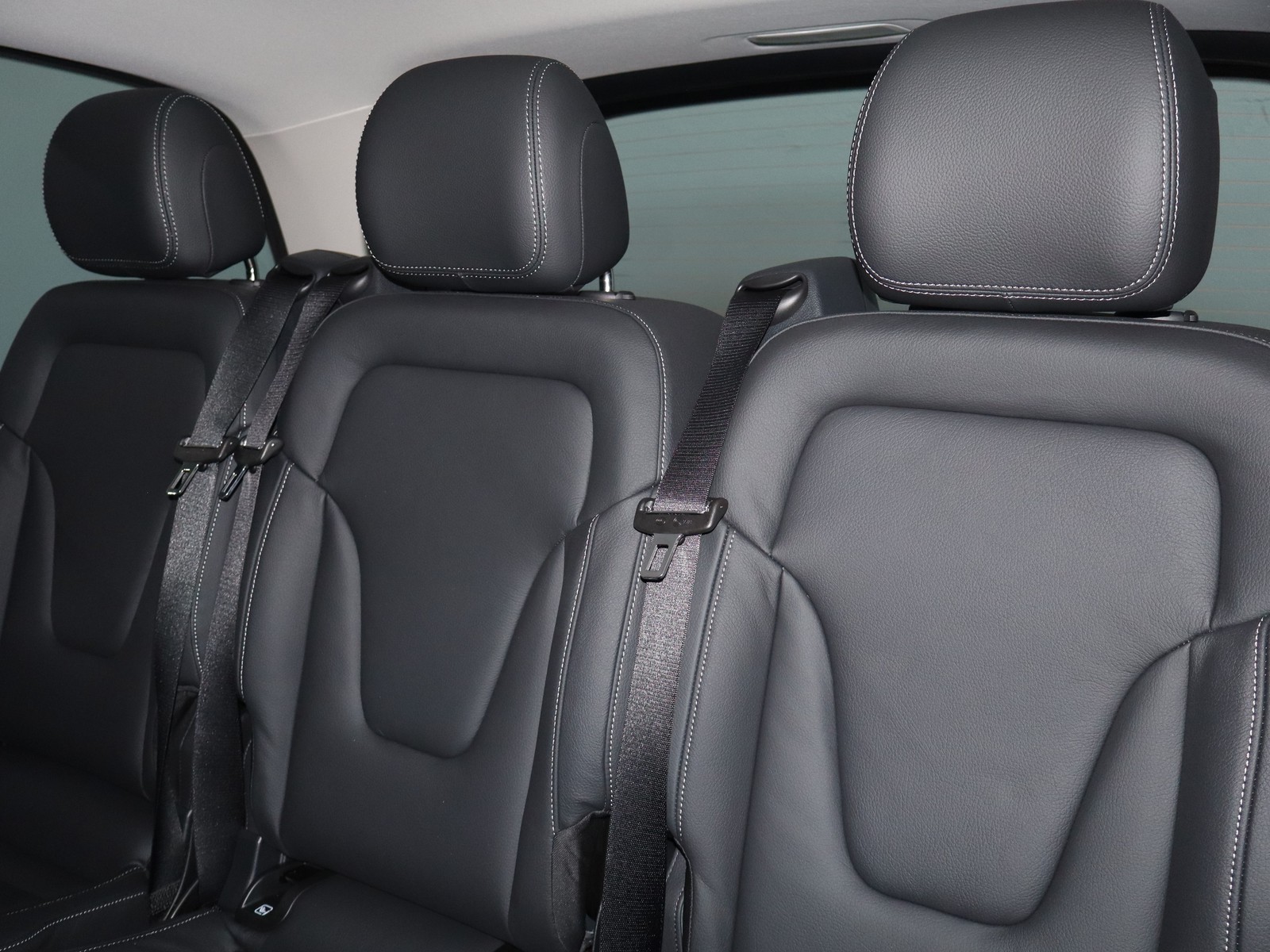 9 - Mercedes Vans Classe V V 250 d AVANTGARDE Extralong