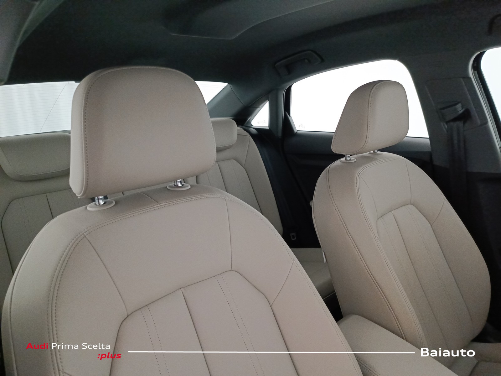 24 - Audi A3 sedan 30 1.0 tfsi mhev business advanced s tronic