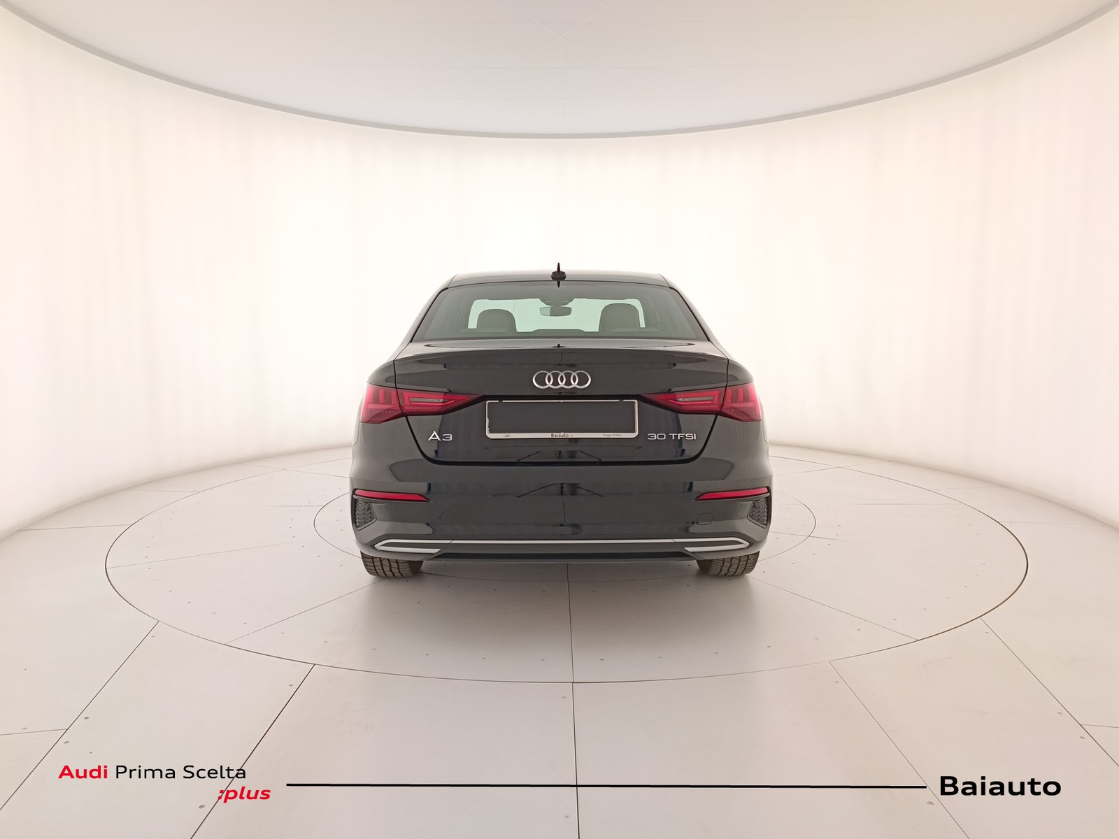 5 - Audi A3 sedan 30 1.0 tfsi mhev business advanced s tronic