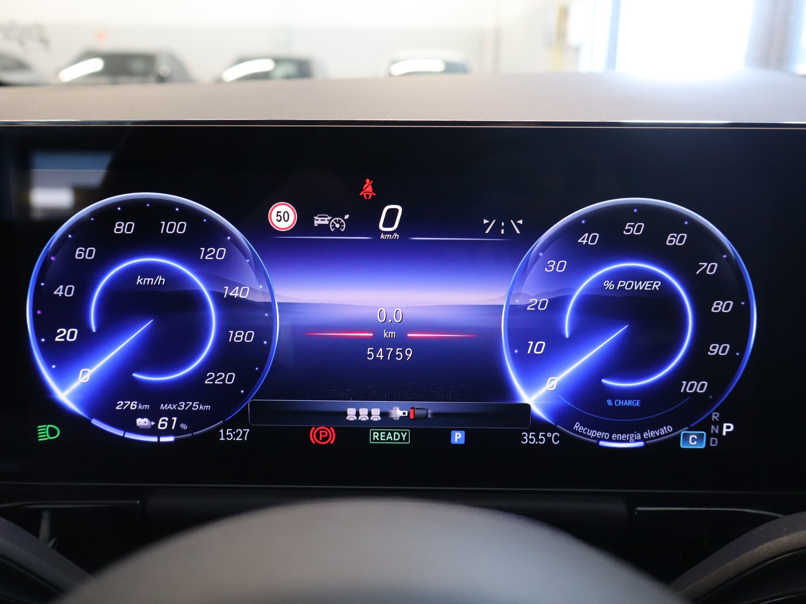9 - Mercedes EQA 250+ amg line advanced
