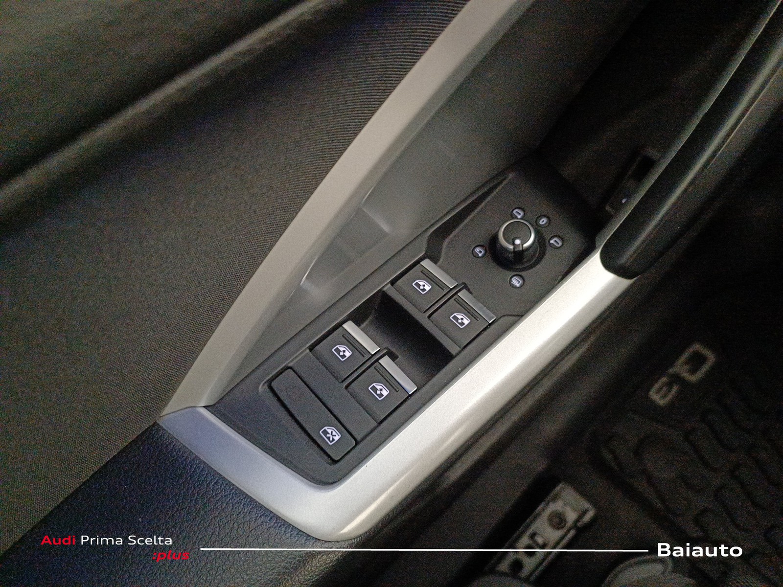 20 - Audi Q3 sportback 35 2.0 tdi s line edition s tronic