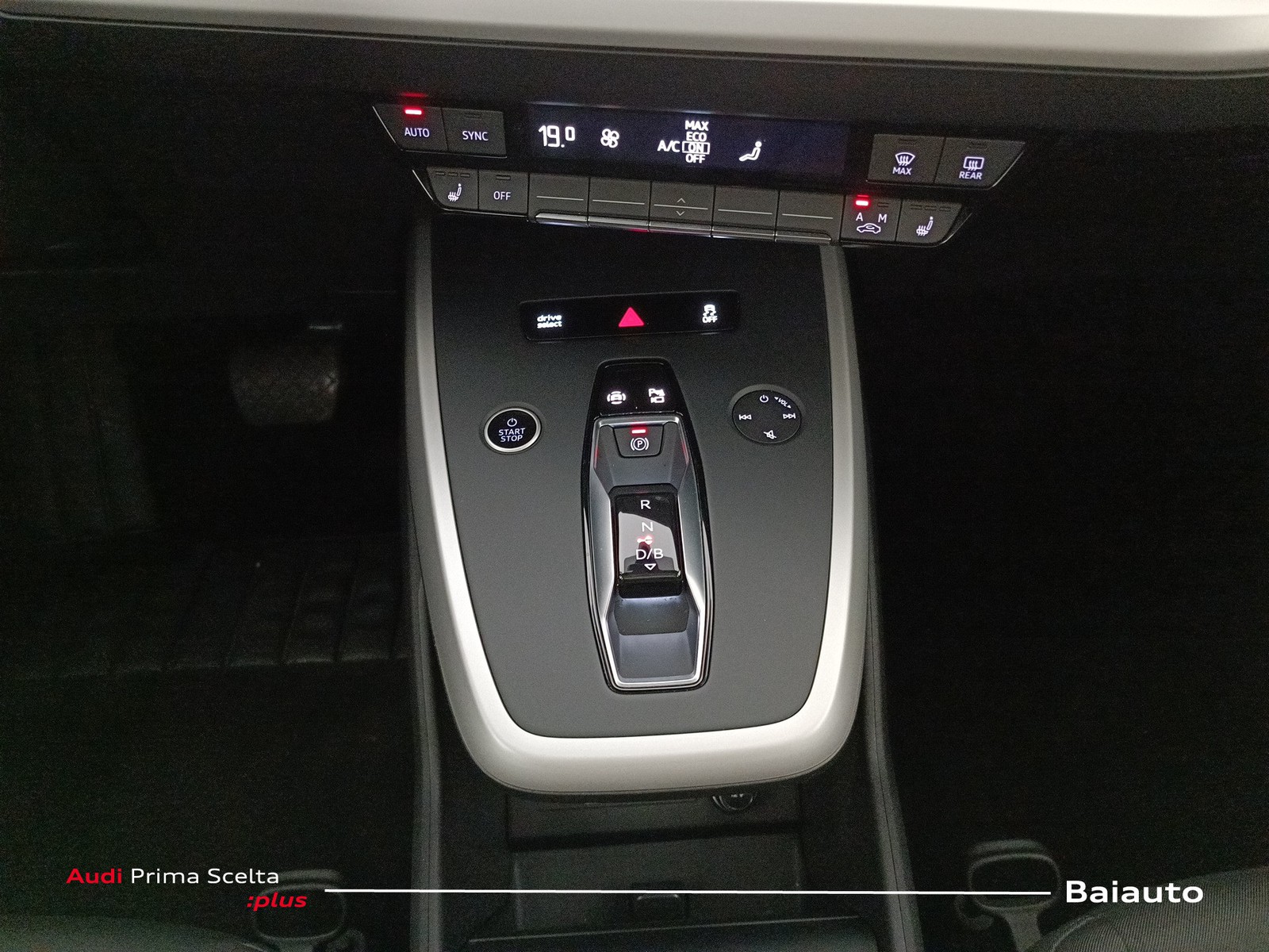 12 - Audi Q4 e-tron sportback e-tron 45 business quattro