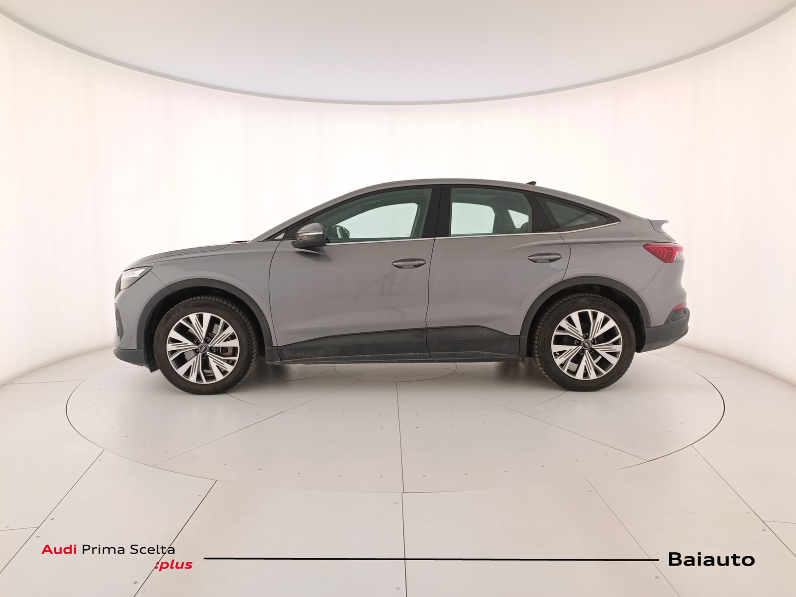 3 - Audi Q4 e-tron sportback e-tron 45 business quattro
