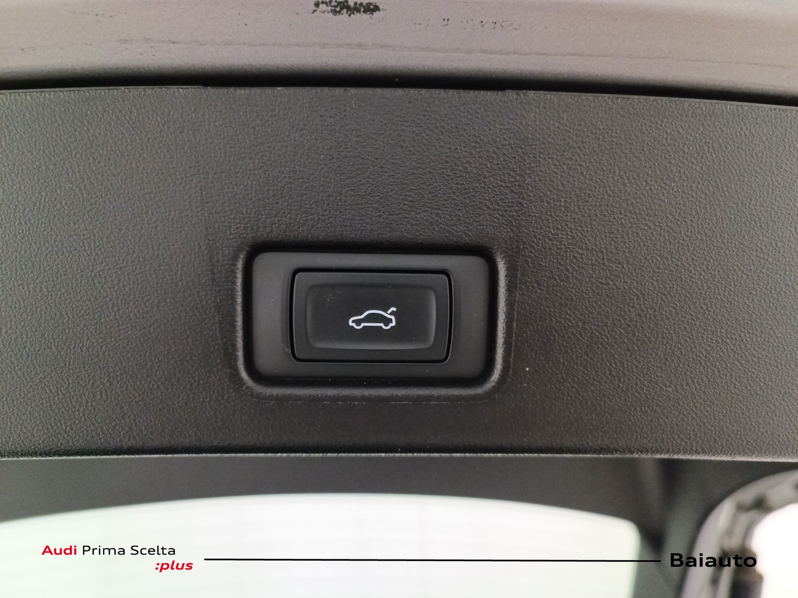 33 - Audi Q4 e-tron sportback e-tron 45 business quattro
