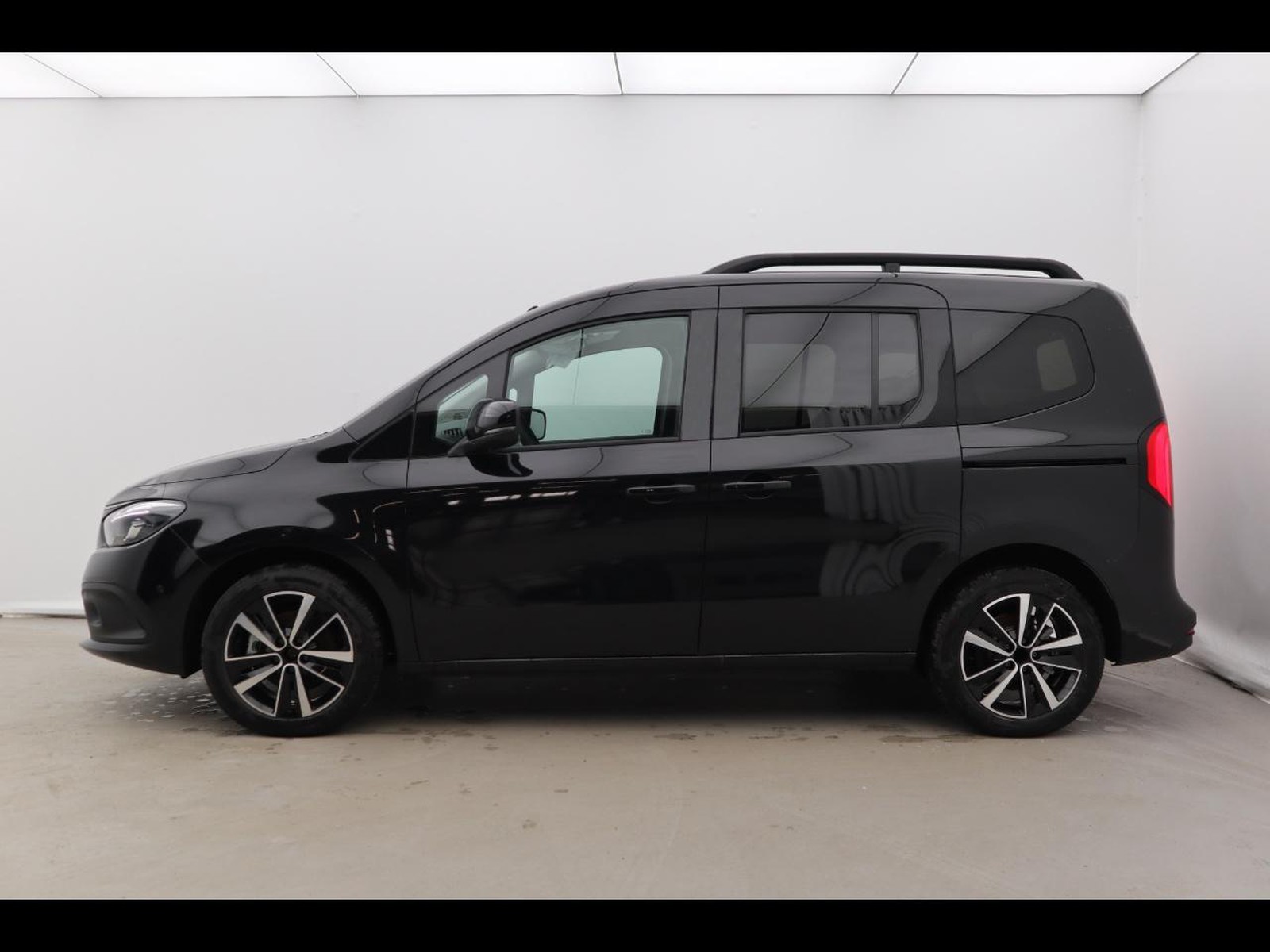 3 - Mercedes Vans Classe T eqt 200