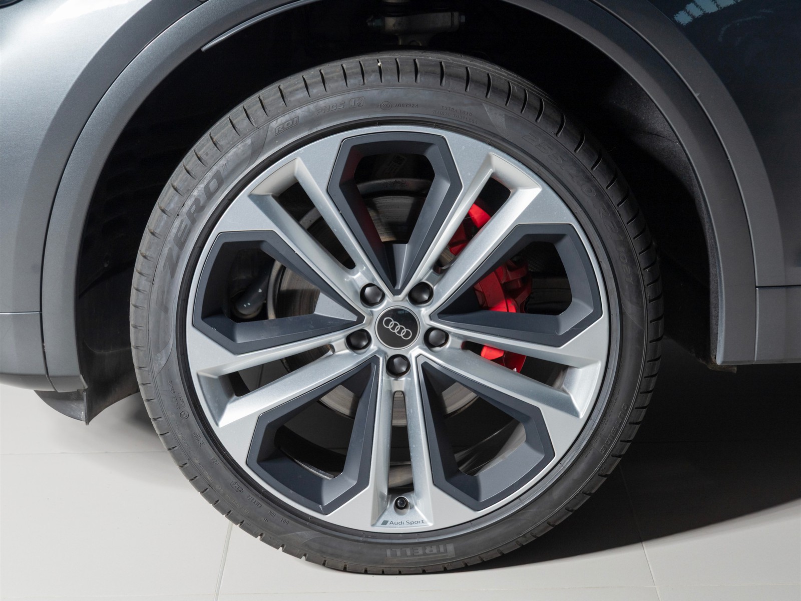9 - Audi Q5 40 2.0 tdi mhev 12v s line plus quattro s tronic