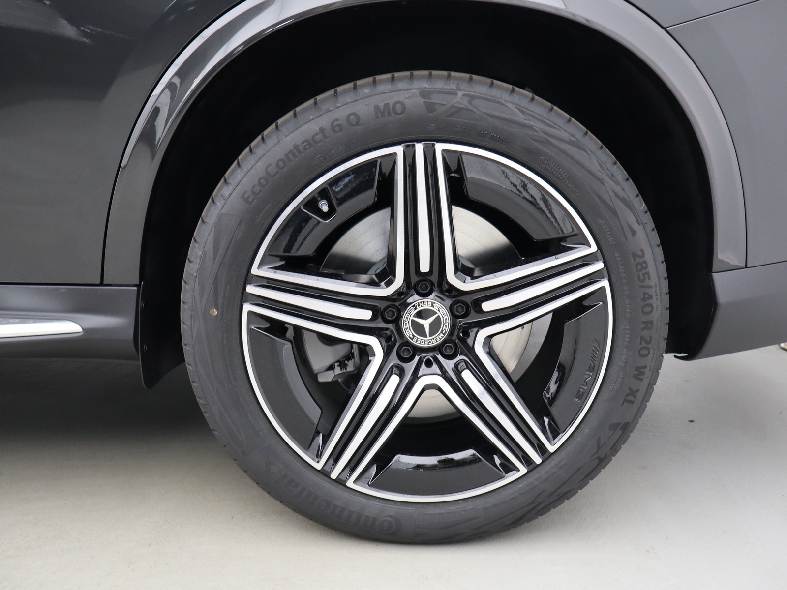 4 - Mercedes GLC coupe 300 de plug in hybrid amg line advanced 4matic 9g-tronic