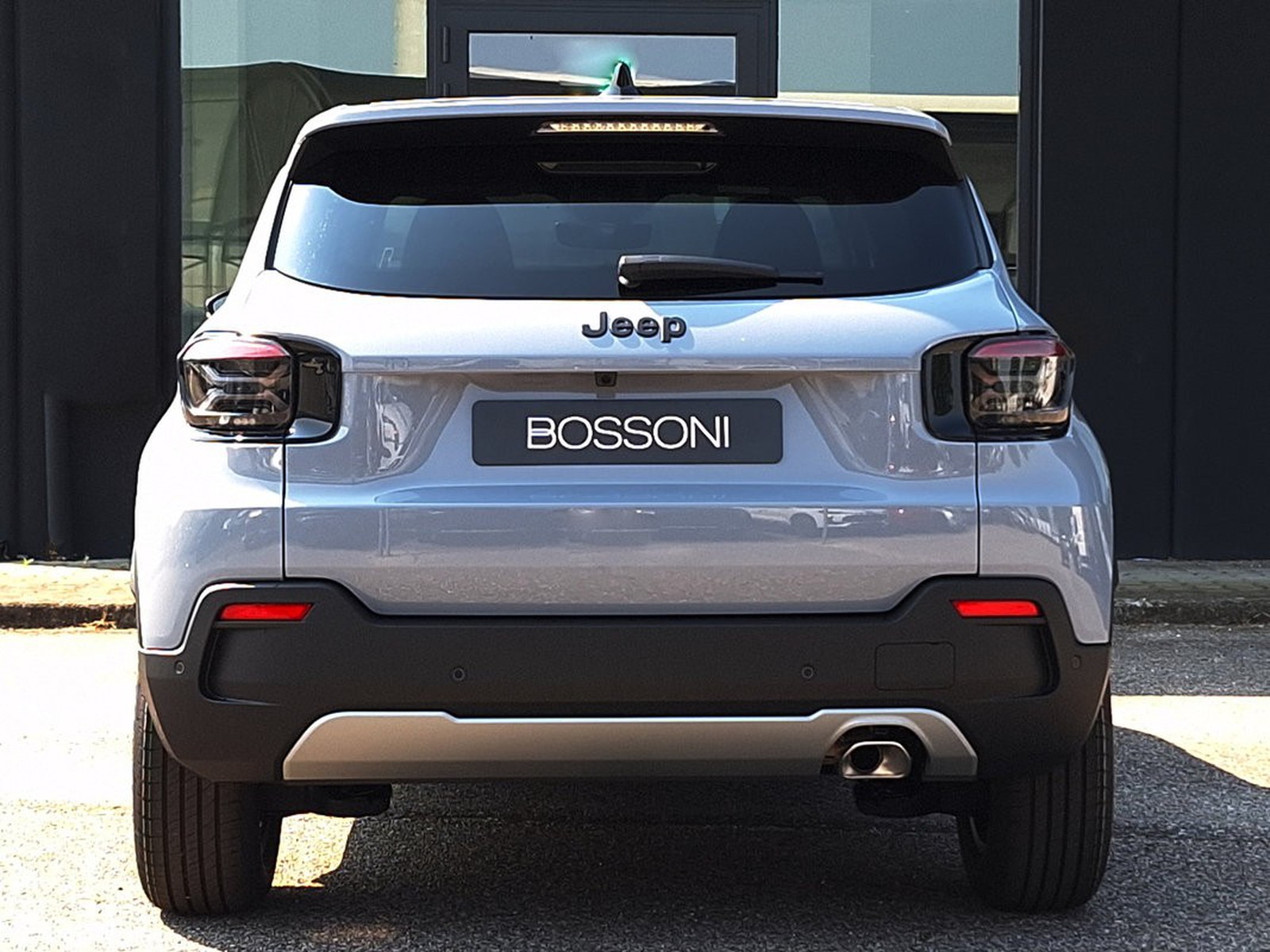 5 - Jeep Avenger 1.2 turbo e-hybrid mhev 110cv black edition fwd edct6