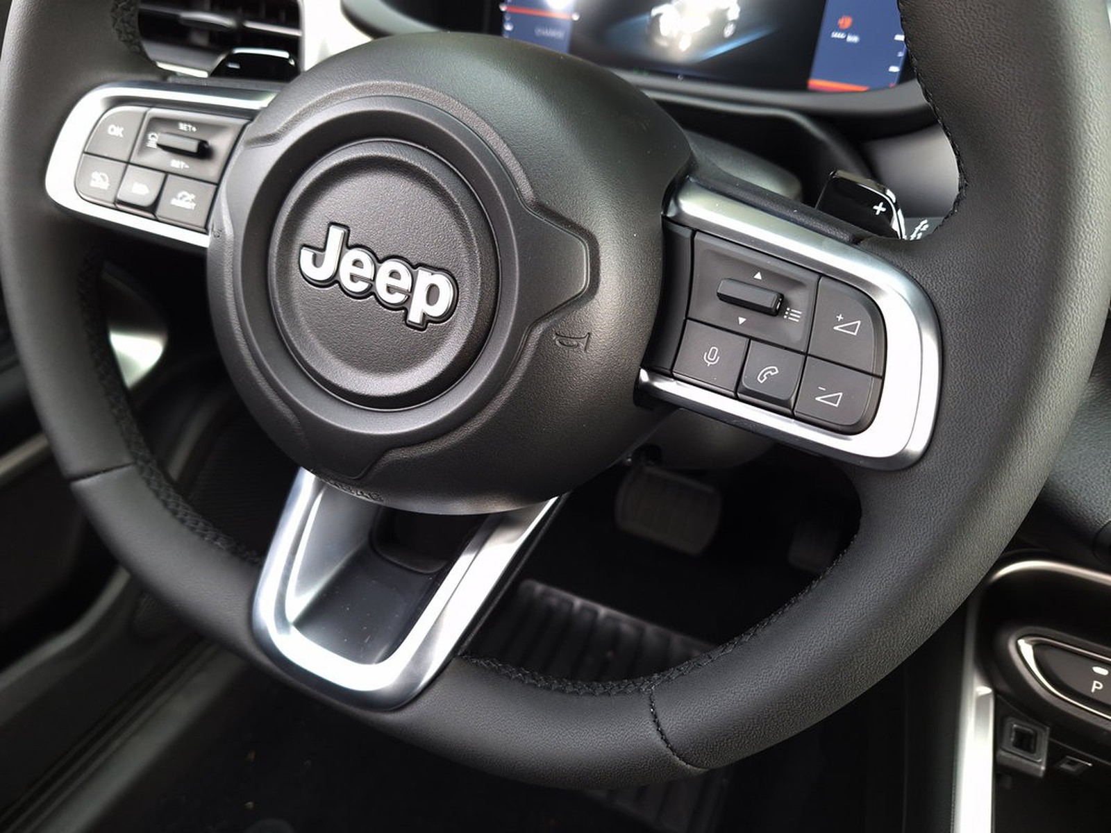 20 - Jeep Avenger 1.2 turbo e-hybrid mhev 110cv summit fwd edct6