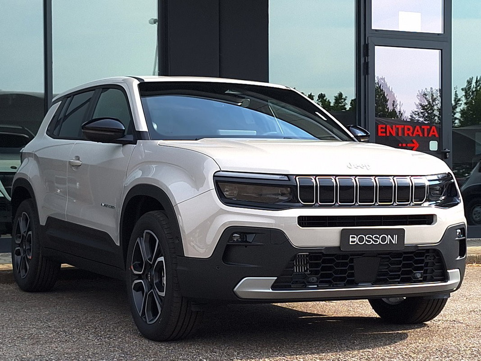 3 - Jeep Avenger 1.2 turbo e-hybrid mhev 110cv summit fwd edct6