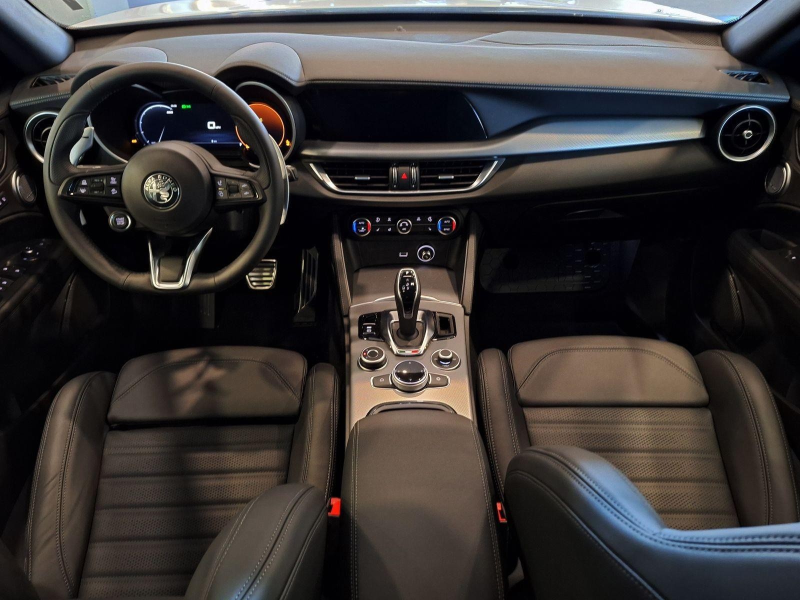 8 - Alfa Romeo Stelvio 2.2 turbo 210cv veloce q4 at8