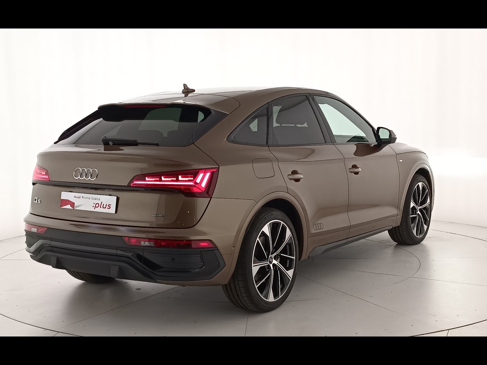 2 - Audi Q5 sportback 50 2.0 tfsi e s line plus quattro s tronic