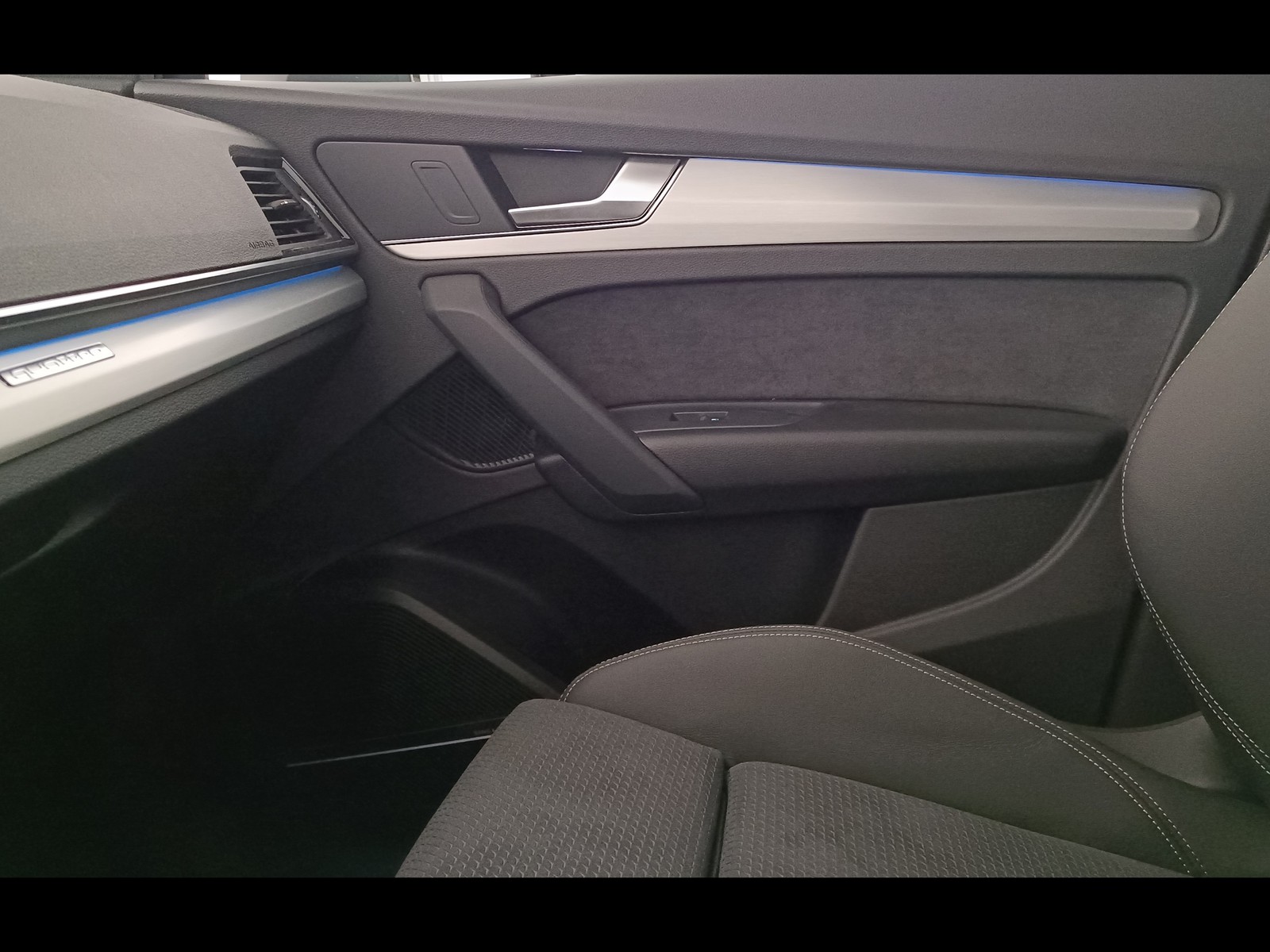 11 - Audi Q5 sportback 50 2.0 tfsi e s line plus quattro s tronic