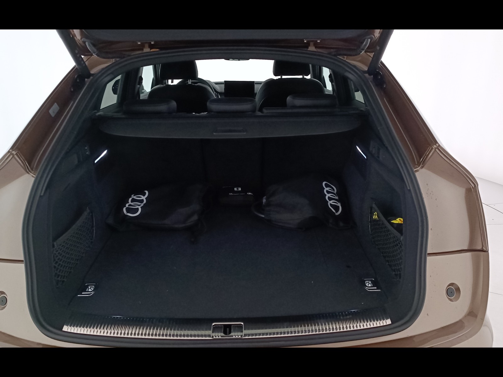 27 - Audi Q5 sportback 50 2.0 tfsi e s line plus quattro s tronic