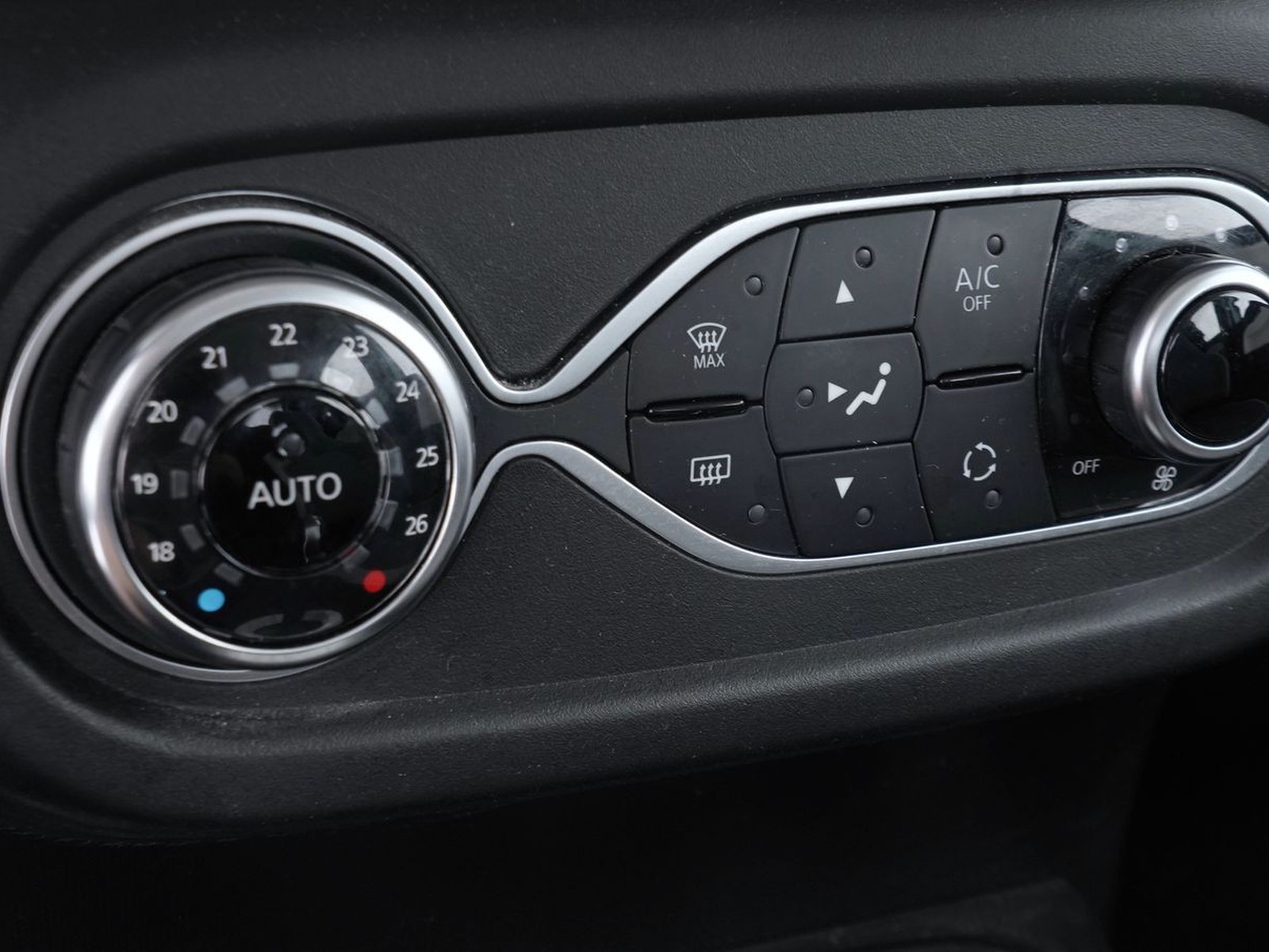 23 - Renault Twingo 22 kwh zen