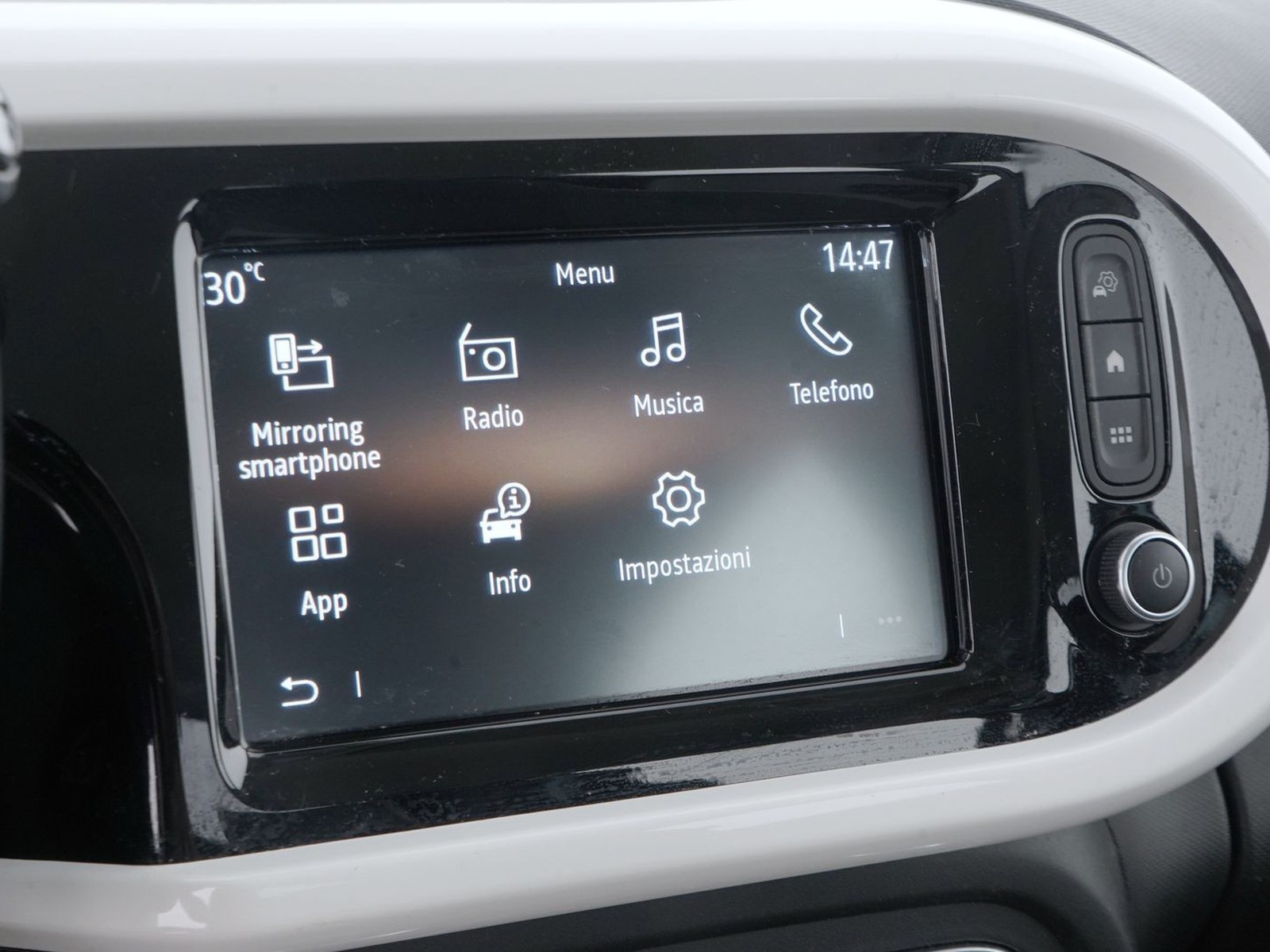 27 - Renault Twingo 22 kwh zen