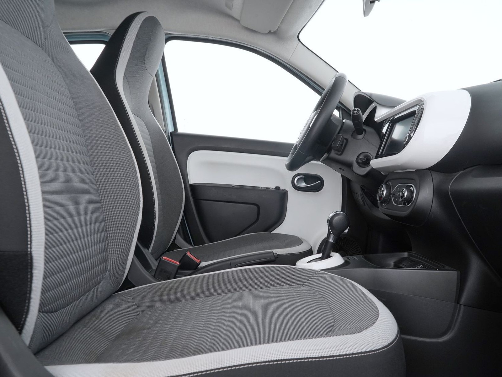 8 - Renault Twingo 22 kwh zen