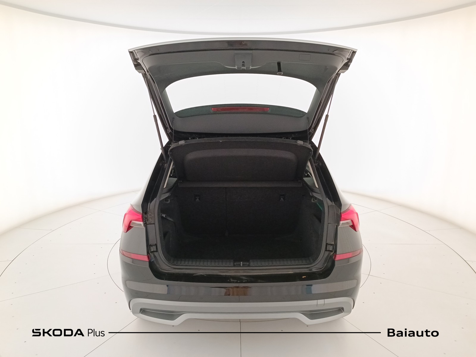 28 - Skoda Kamiq 1.0 tsi 110cv style dsg