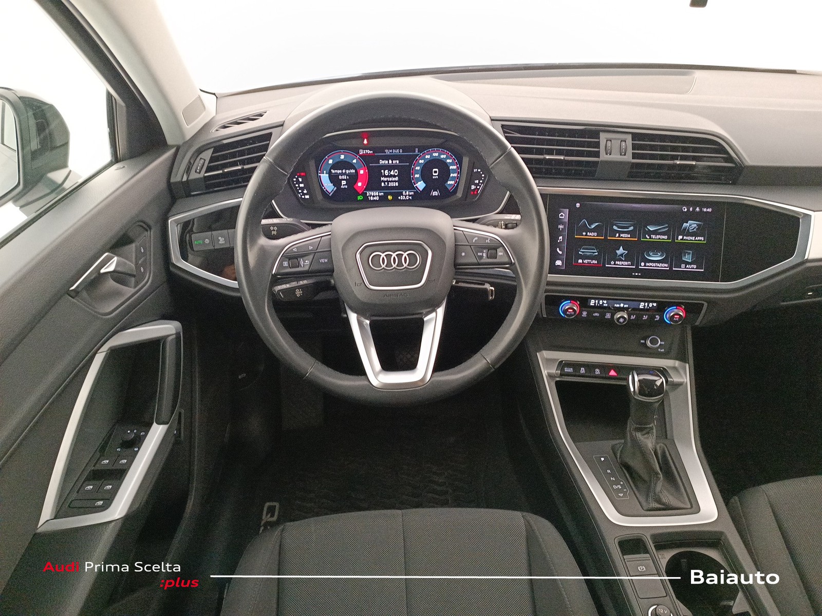 8 - Audi Q3 sportback 35 2.0 tdi s tronic
