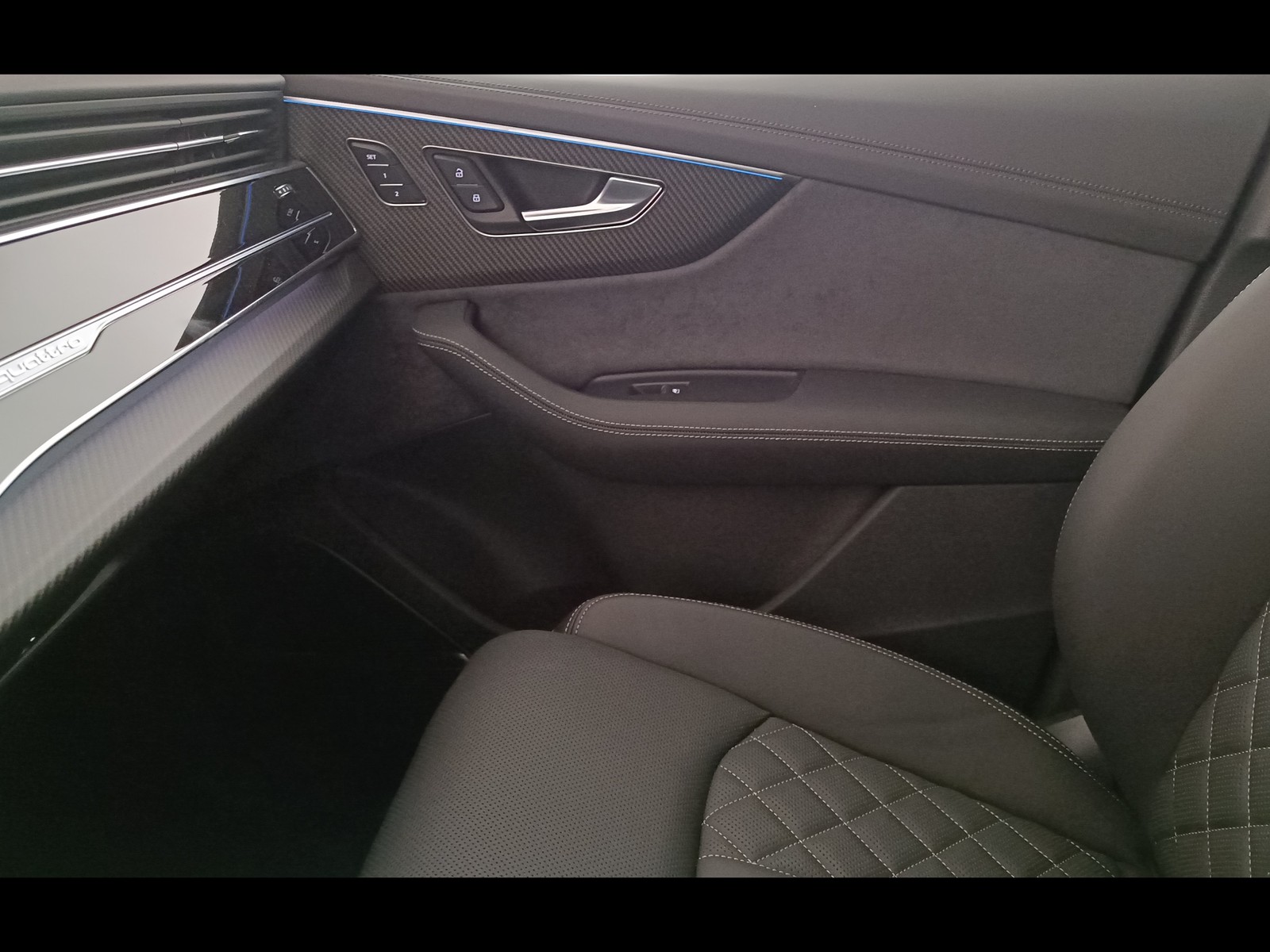 12 - Audi Q7 3.0 v6 tfsi e 490cv s line plus quattro tiptronic 5p.ti