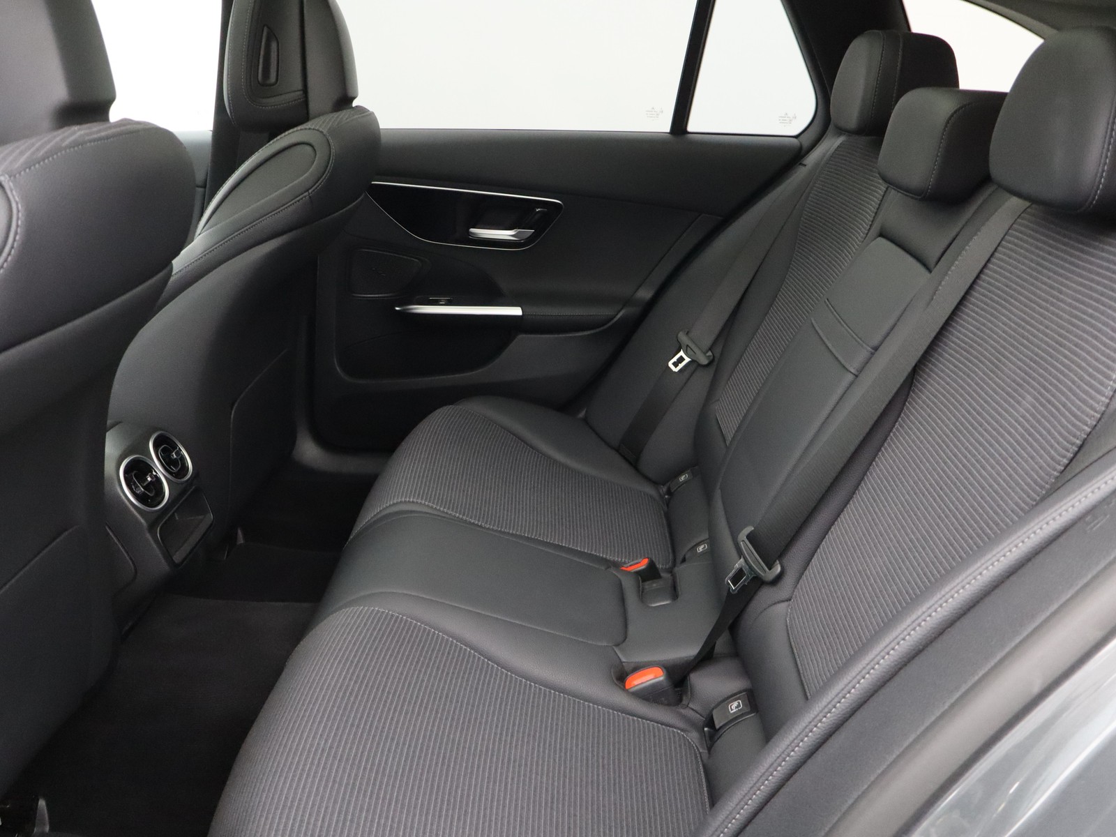 8 - Mercedes Classe C station wagon all-terrain 220 d mild hybrid premium 4matic 9g-tronic