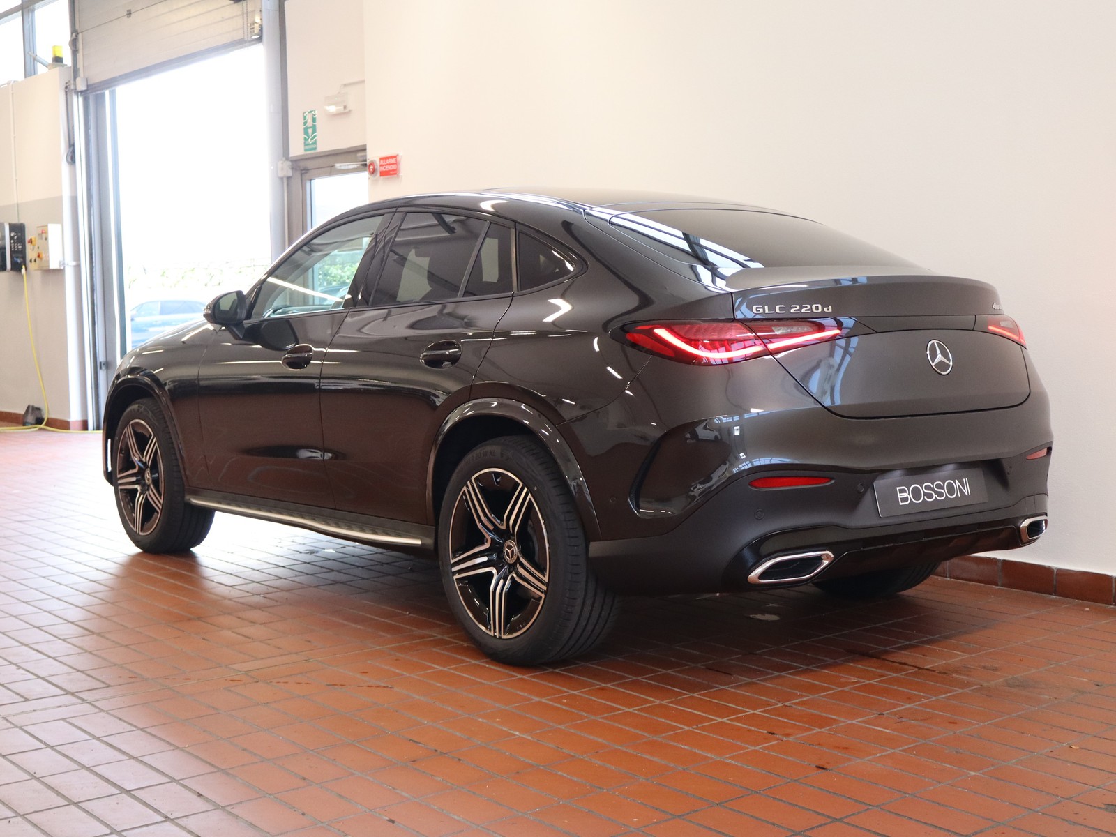 5 - Mercedes GLC coupe 220 d amg line advanced 4matic 9g-tronic
